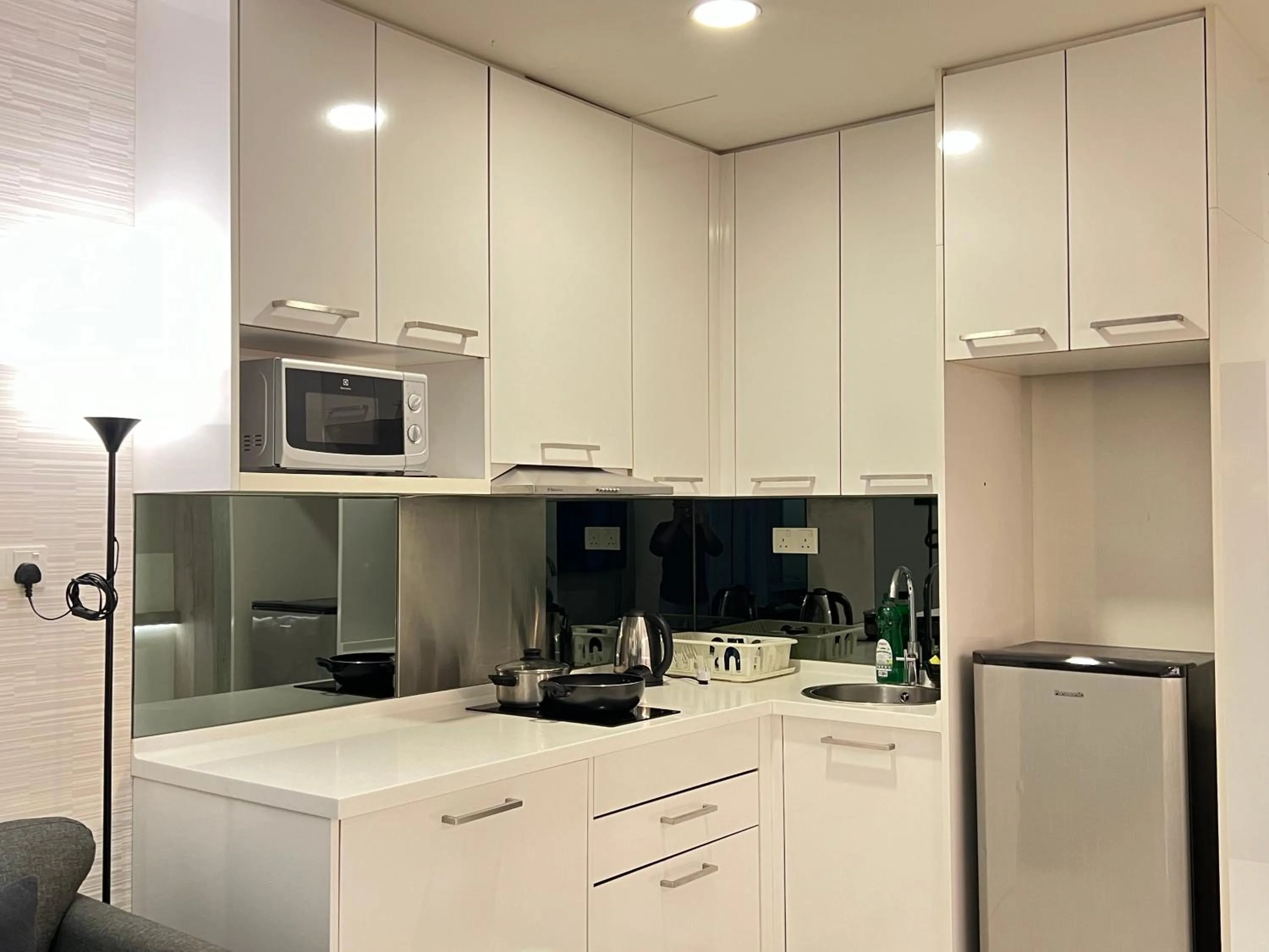 Kitchen or kitchenette in Mercu Summer Suites KLCC By Sweet Home