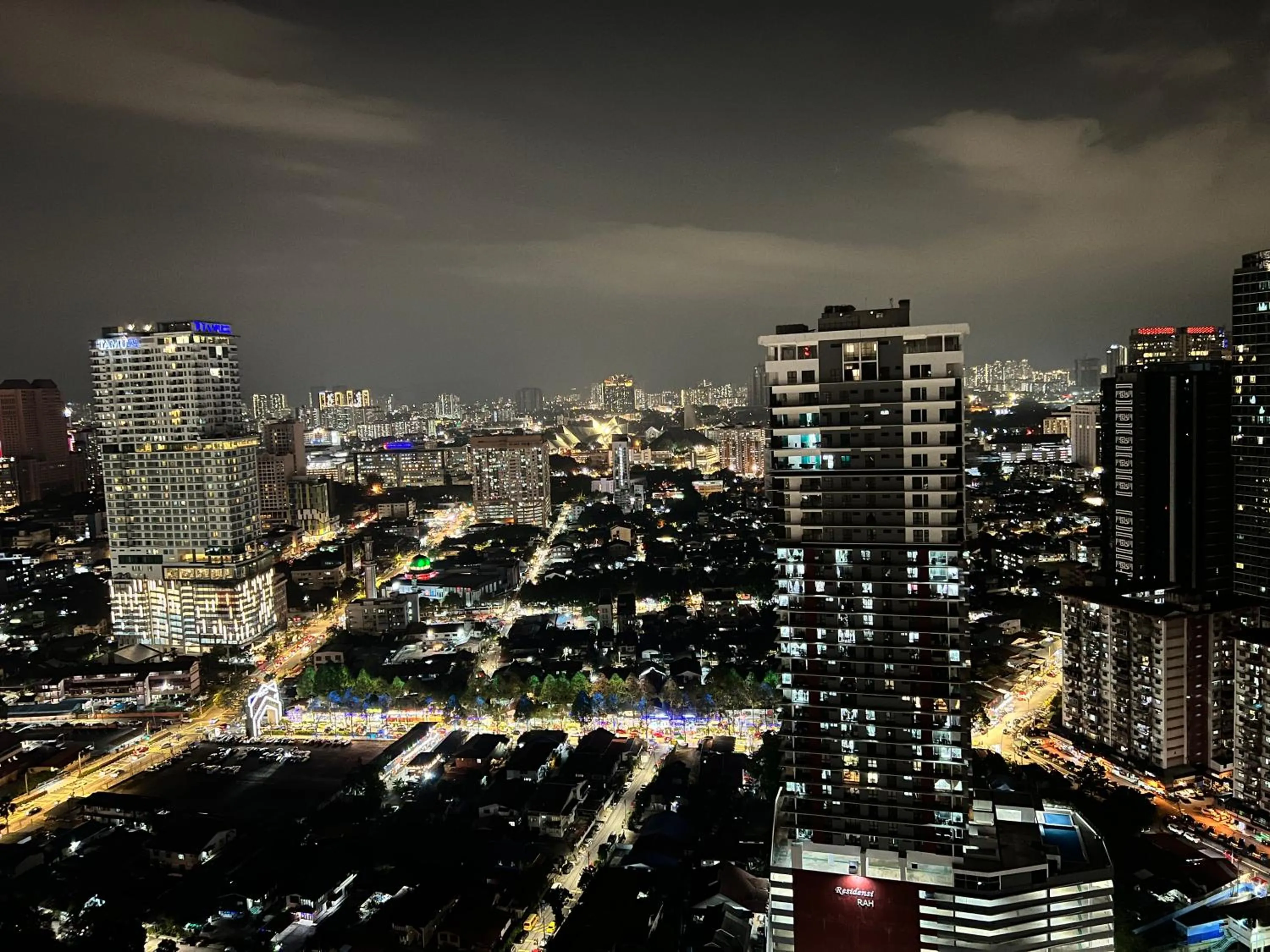 Property building in Mercu Summer Suites KLCC By Sweet Home