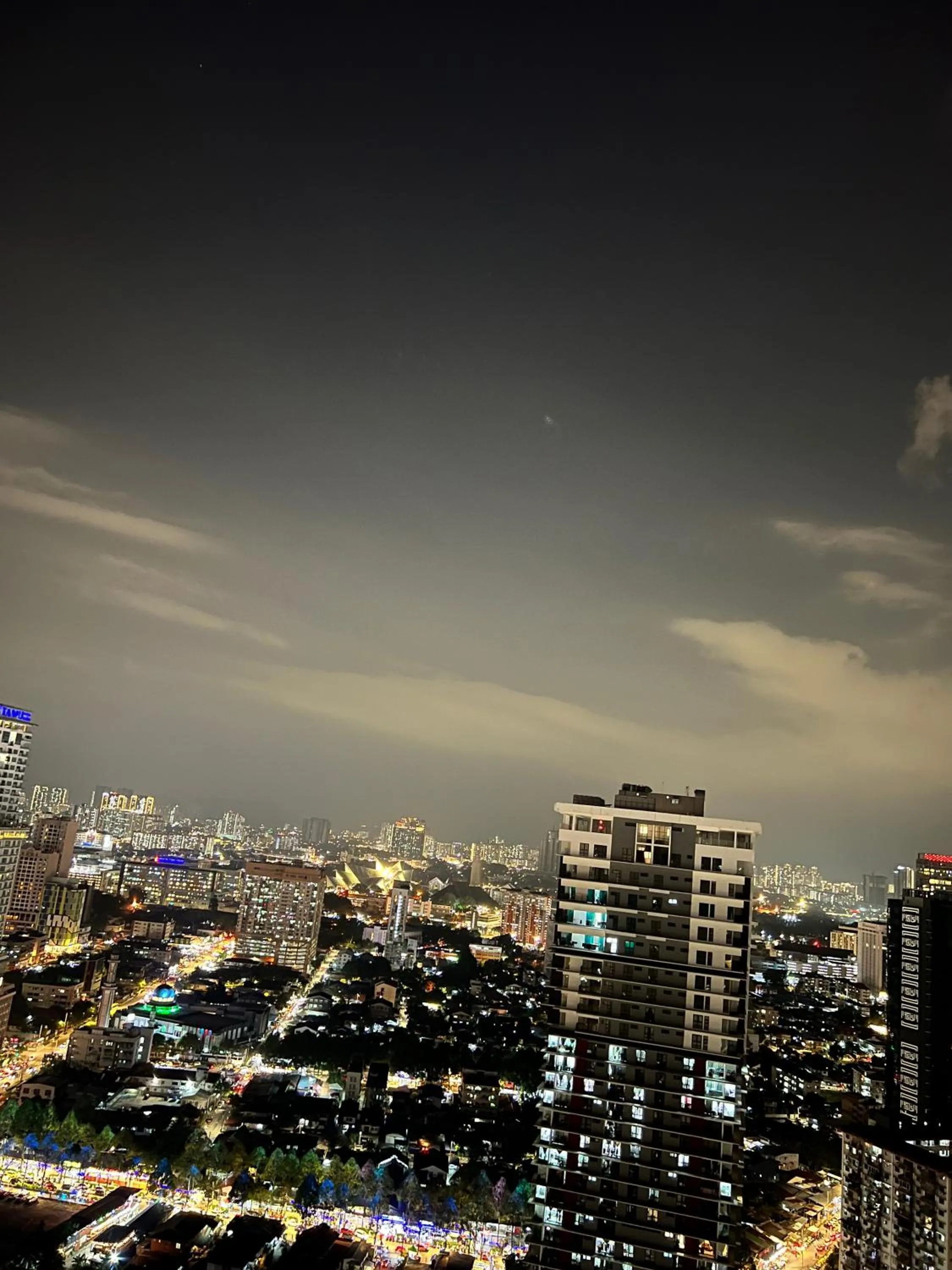 Night in Mercu Summer Suites KLCC By Sweet Home