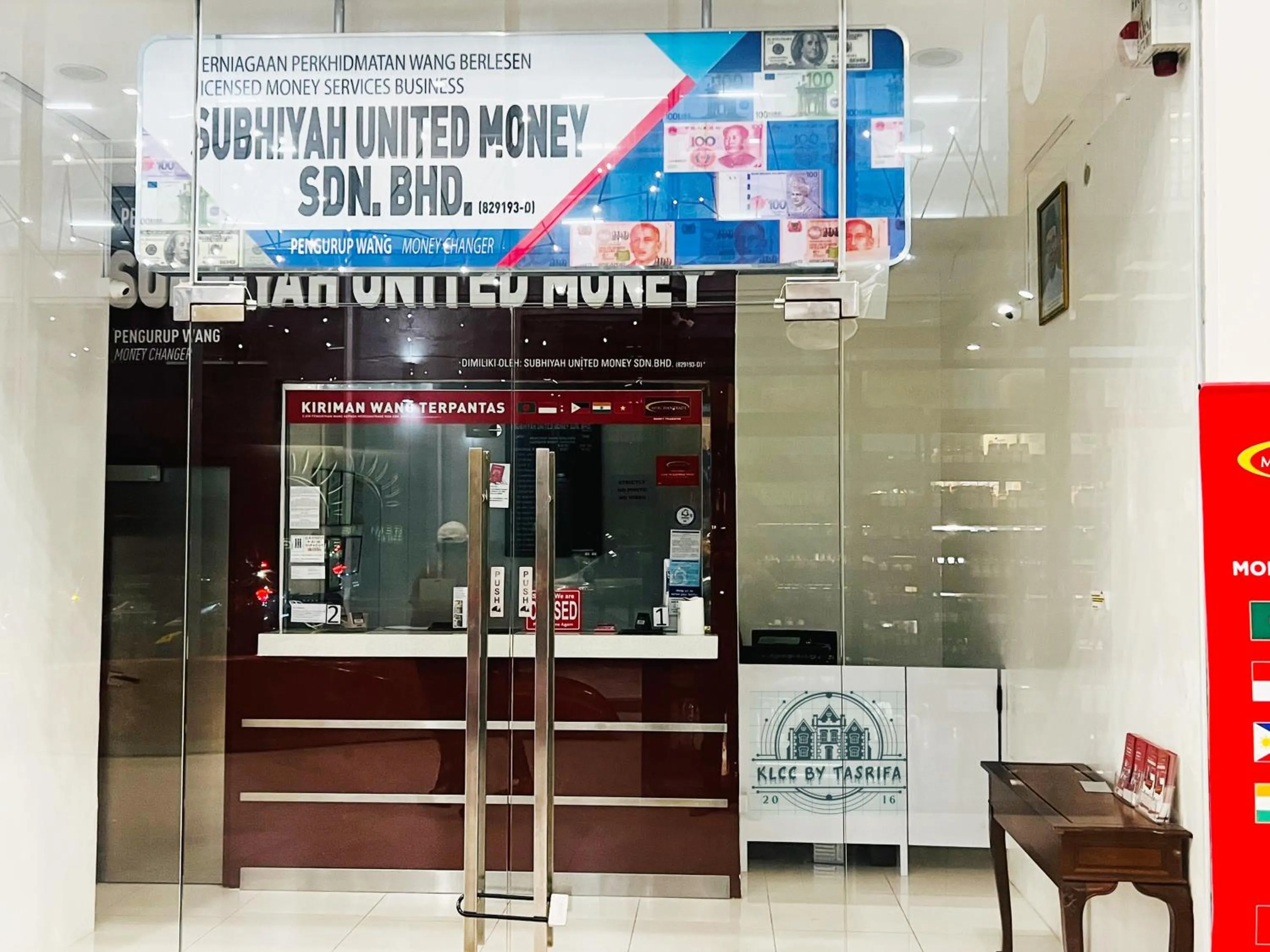 Text overlay in Mercu Summer Suites KLCC By Sweet Home