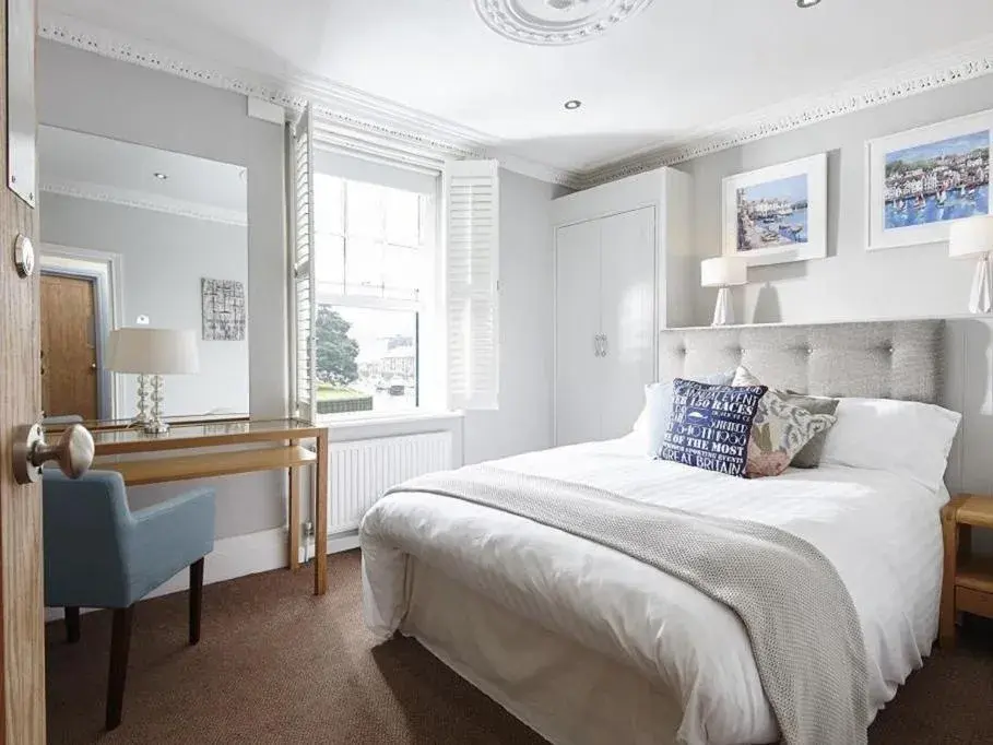 Double Room with Private Bathroom - single occupancy in The Steam Packet Inn Double Room with Private Bathroom - single occupancy in The Steam Packet Inn