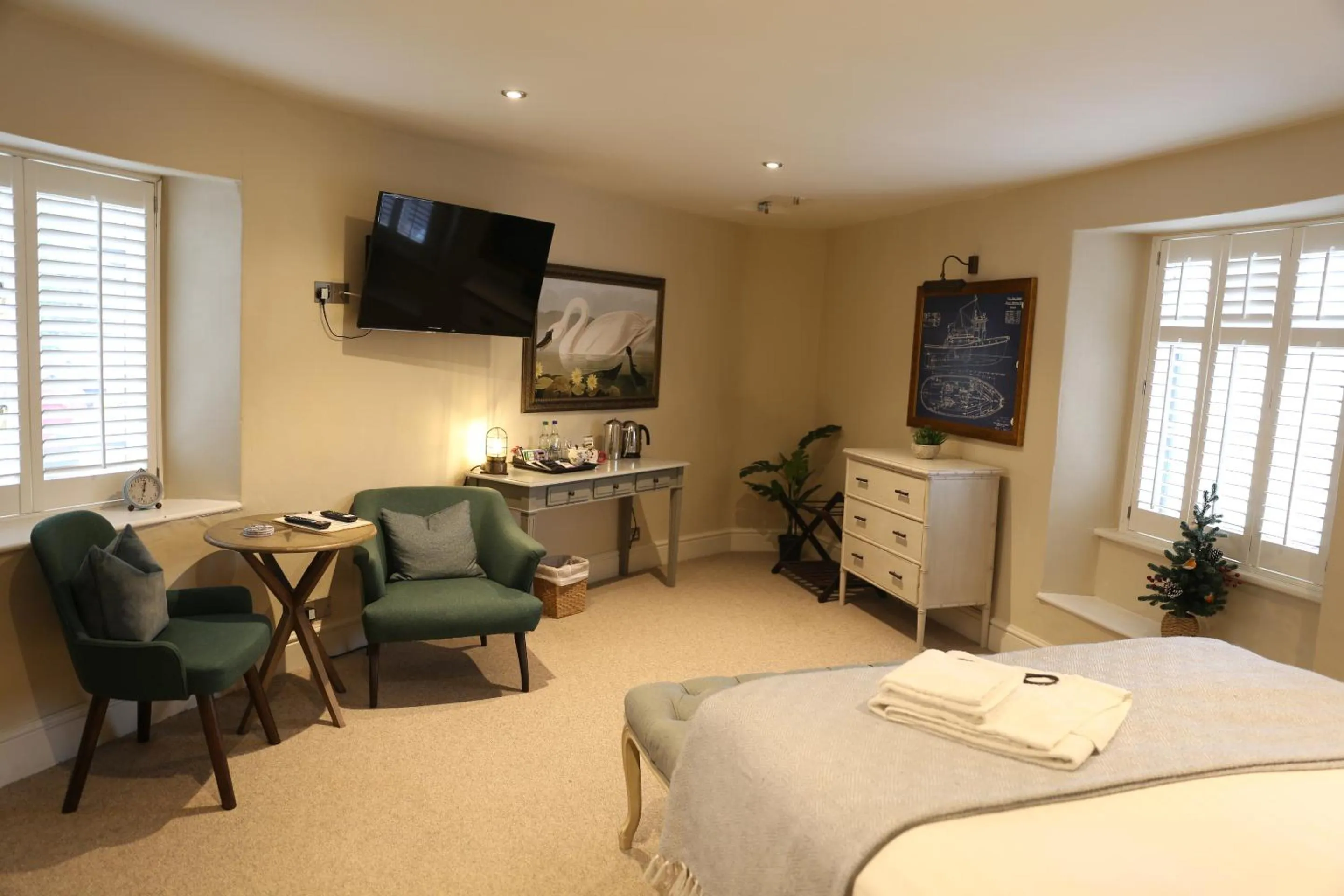 Bedroom, Bed in The Steam Packet Inn