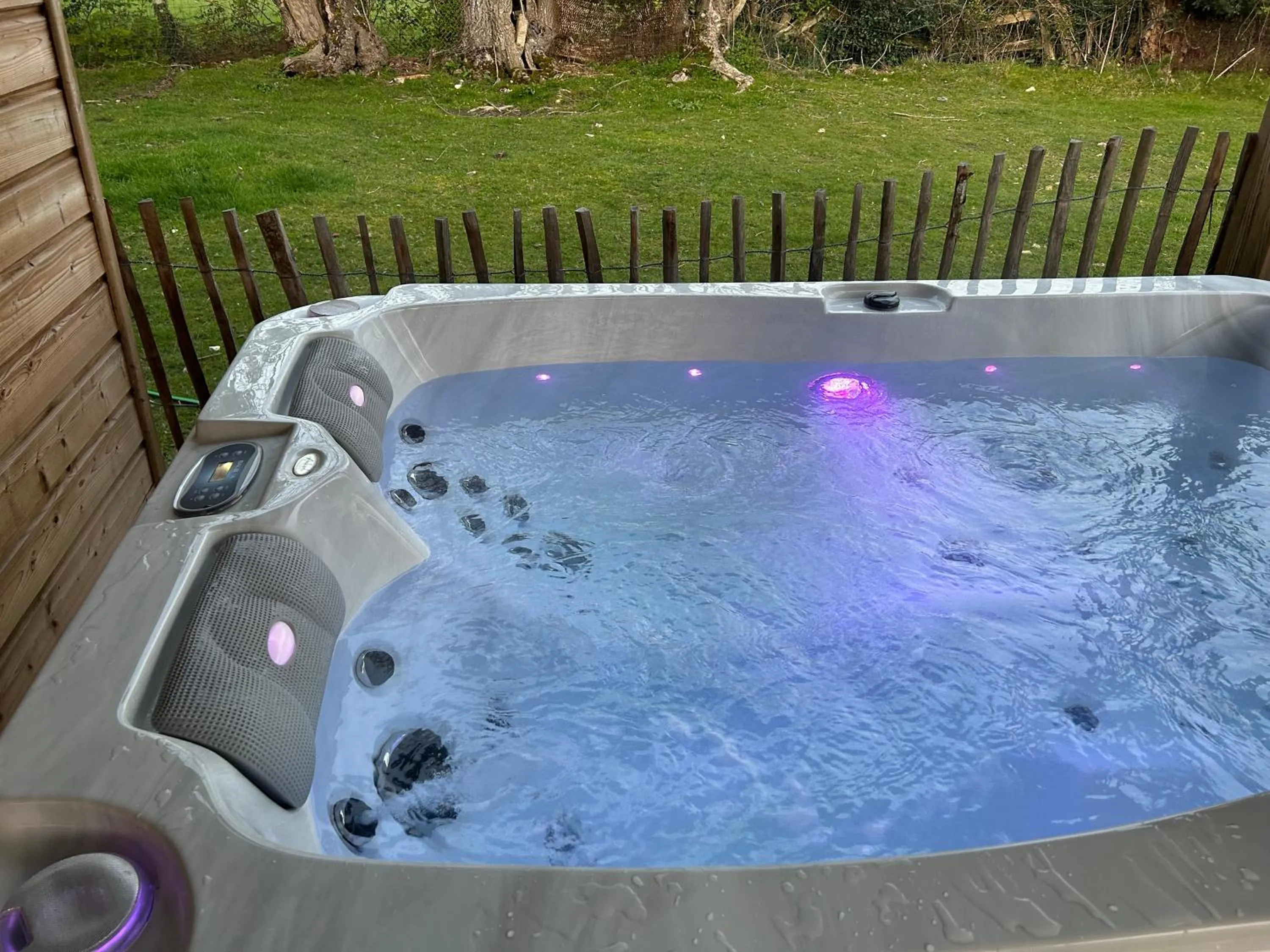 Spa and wellness centre/facilities in Aux murmures de la nature B&B