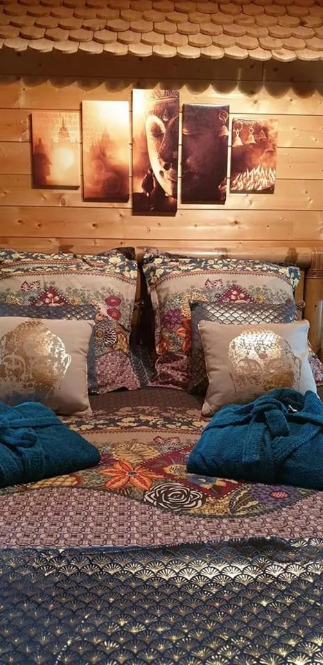 Bed in Aux murmures de la nature B&B