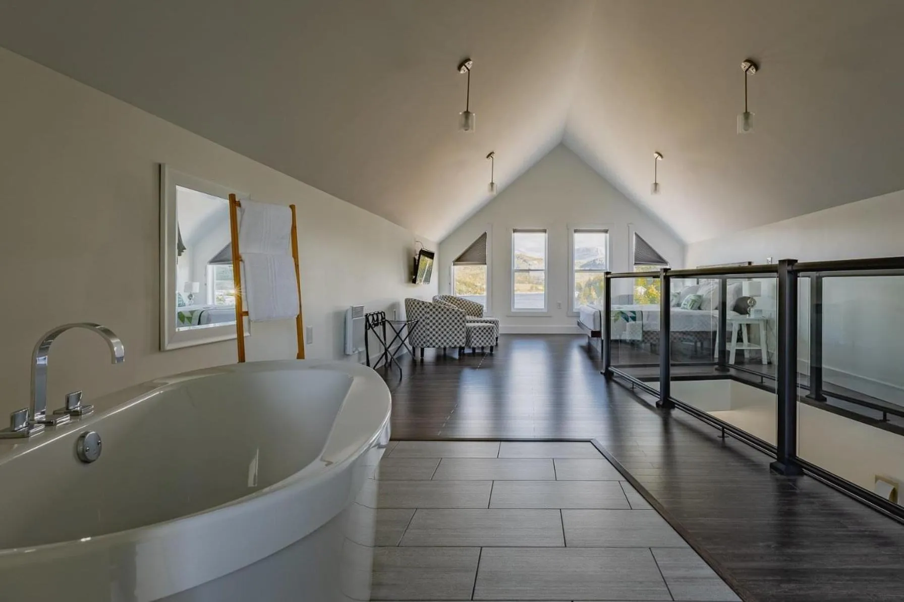 Bed in The Tides Inn