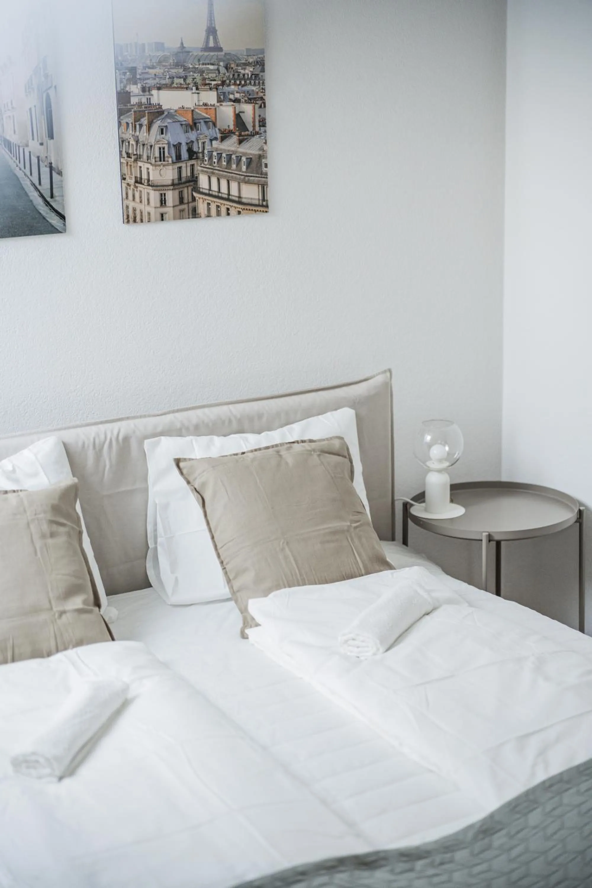 Bed in Urban Vienna Living - 18th District