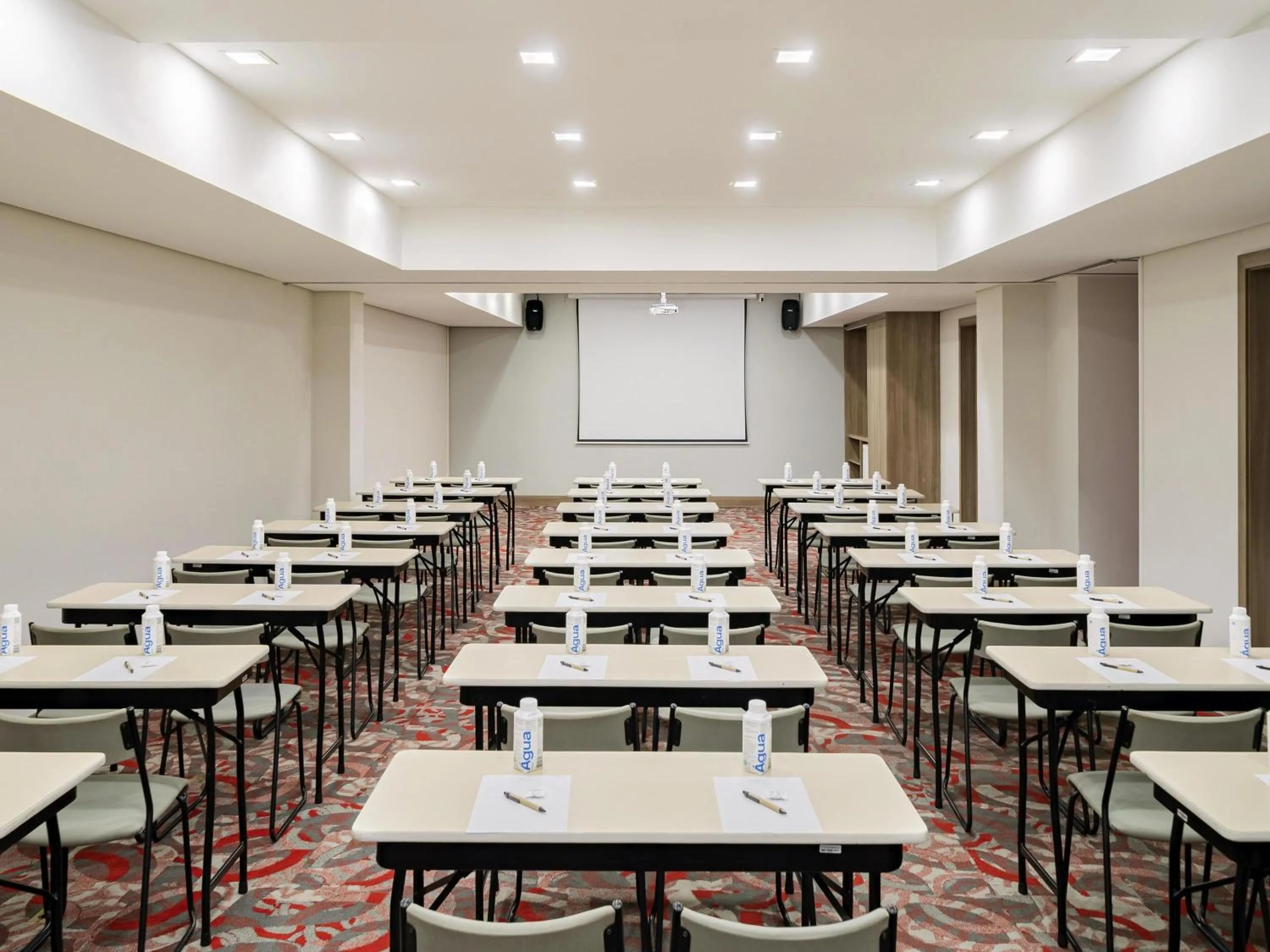 Business facilities in Mercure Sao Paulo Moema Times Square