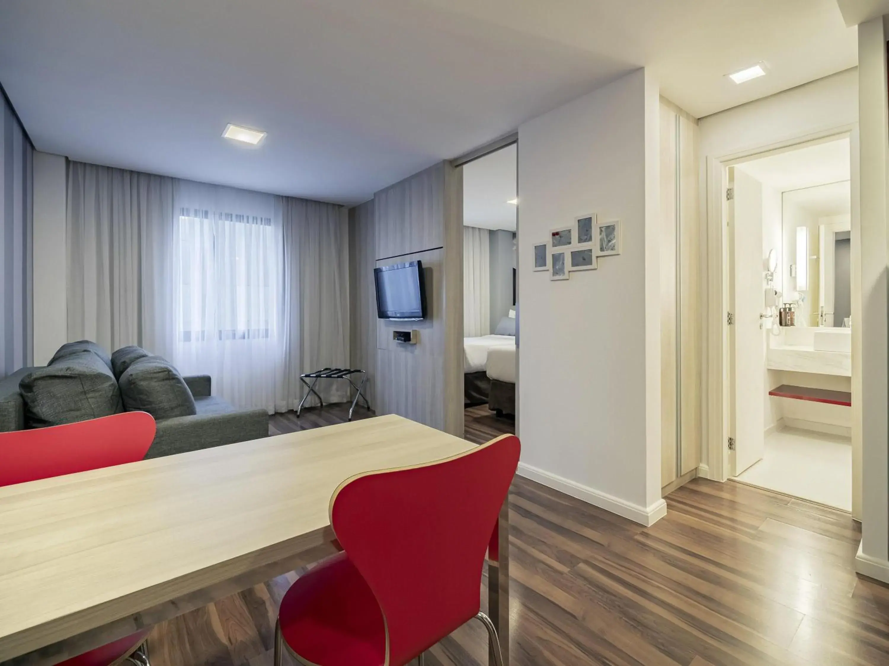 Bedroom in Mercure Sao Paulo Moema Times Square Bedroom in Mercure Sao Paulo Moema Times Square