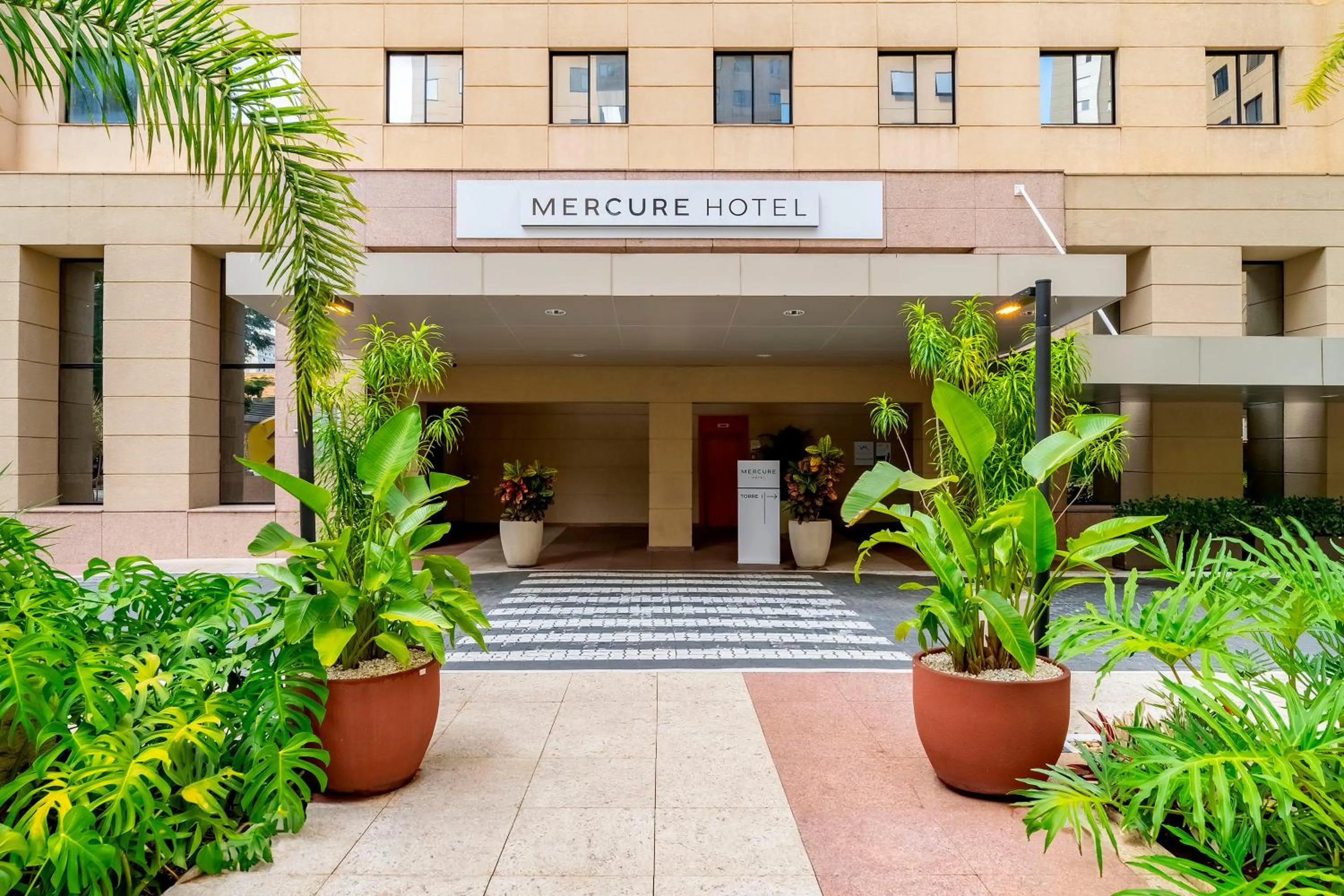 Property building in Mercure Sao Paulo Moema Times Square