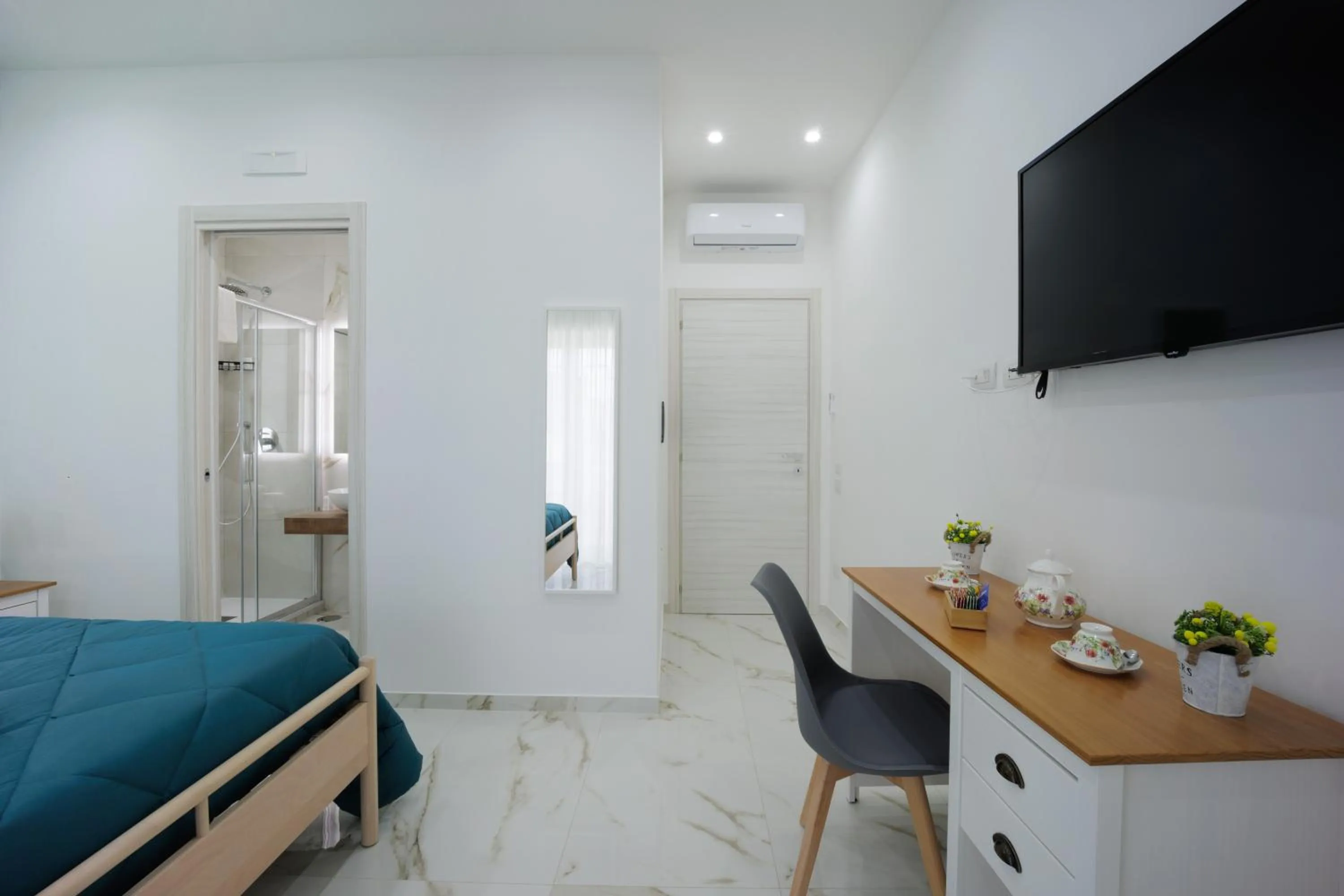 TV and multimedia, Bed in REDDIMUS Guest House