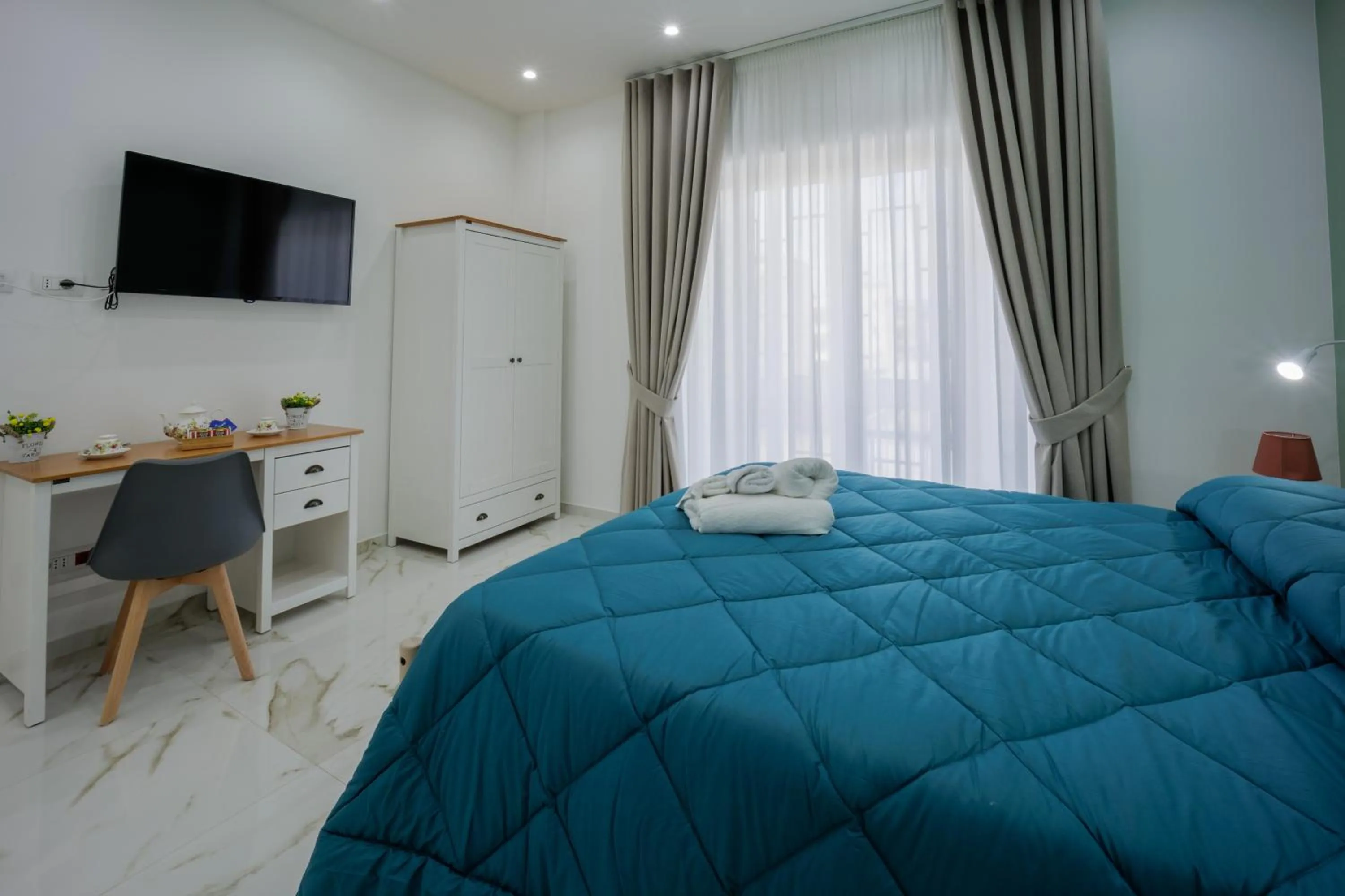 TV and multimedia, Bed in REDDIMUS Guest House