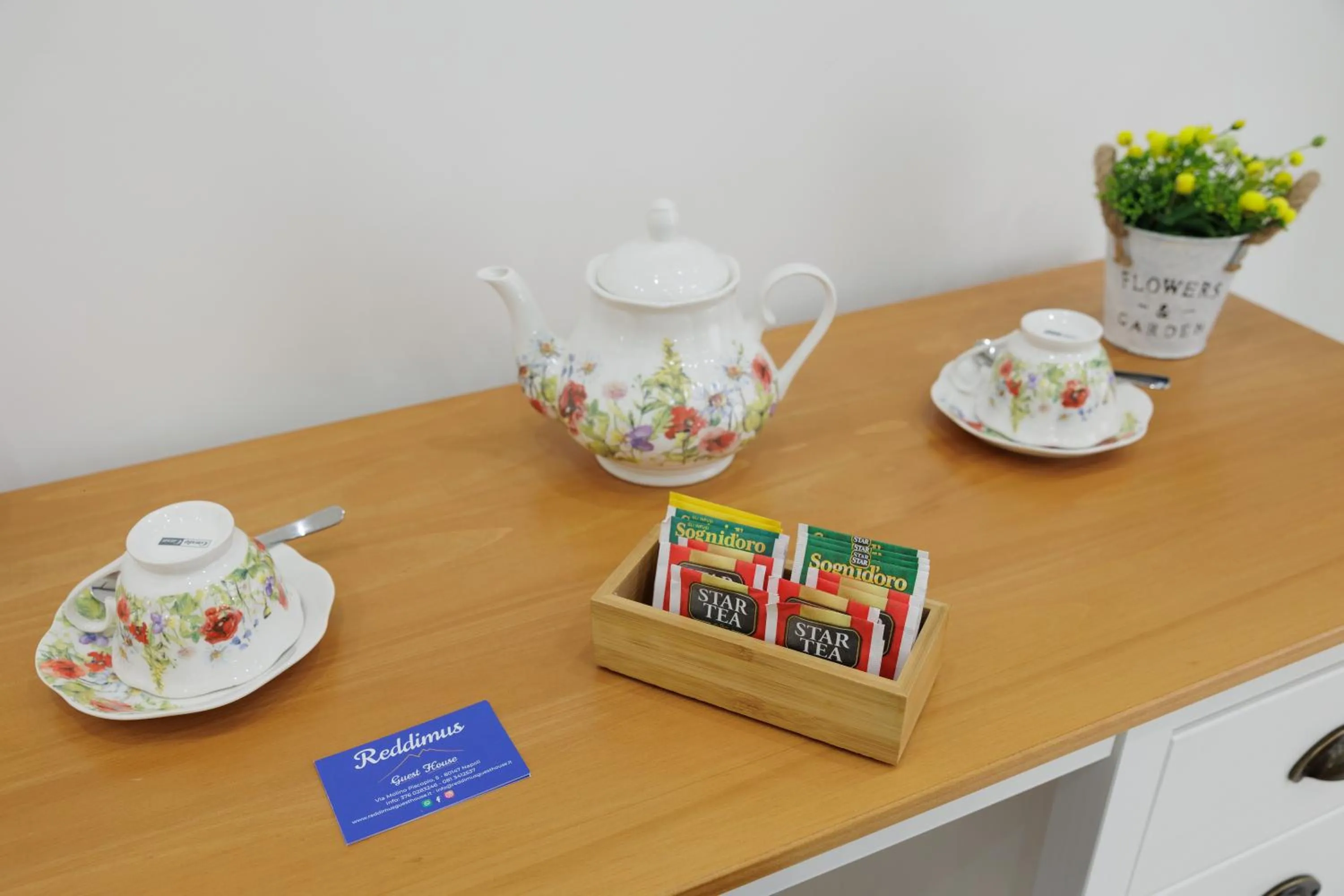 Coffee/tea facilities in REDDIMUS Guest House