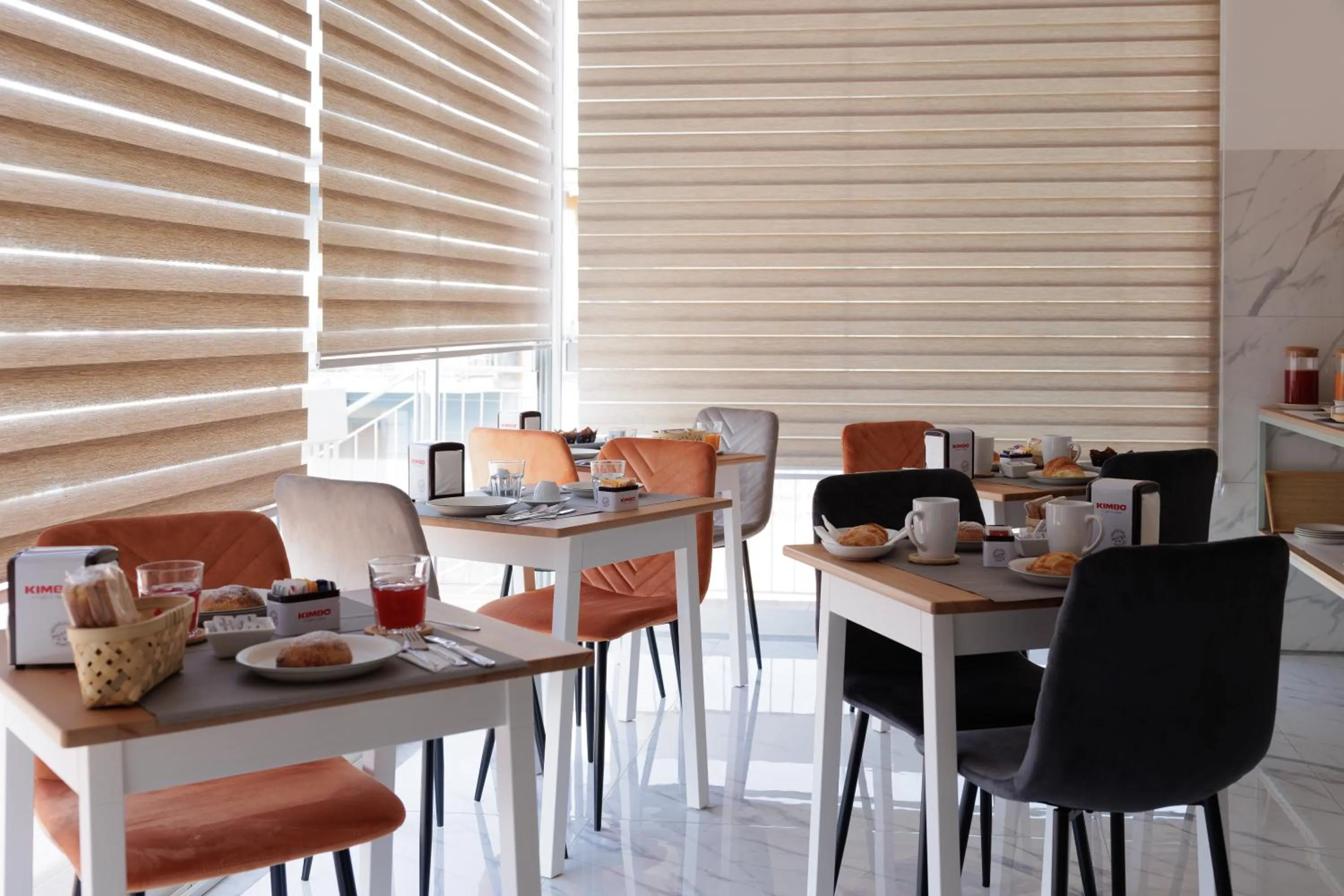 Continental breakfast in REDDIMUS Guest House