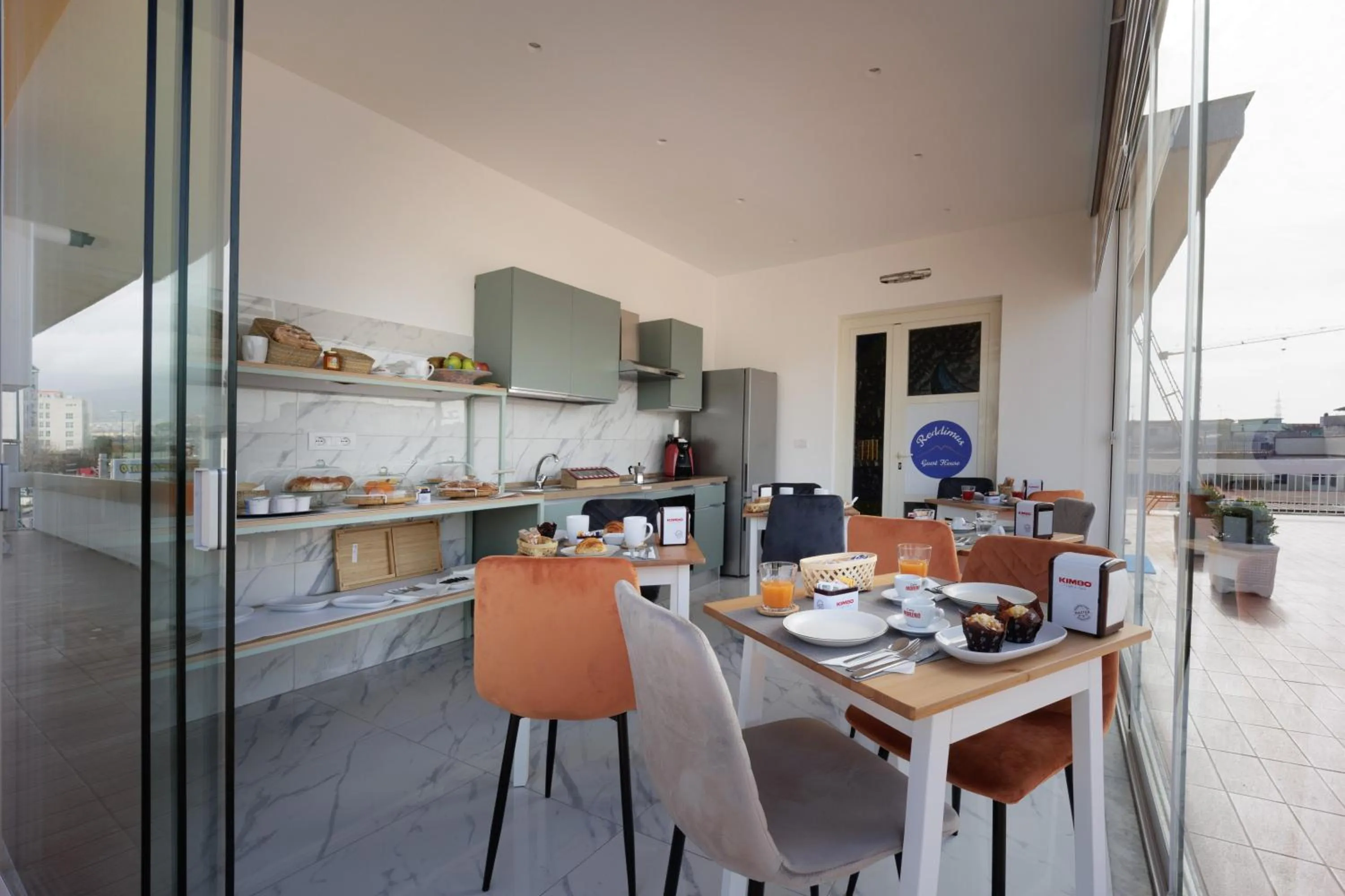 Food and drinks in REDDIMUS Guest House