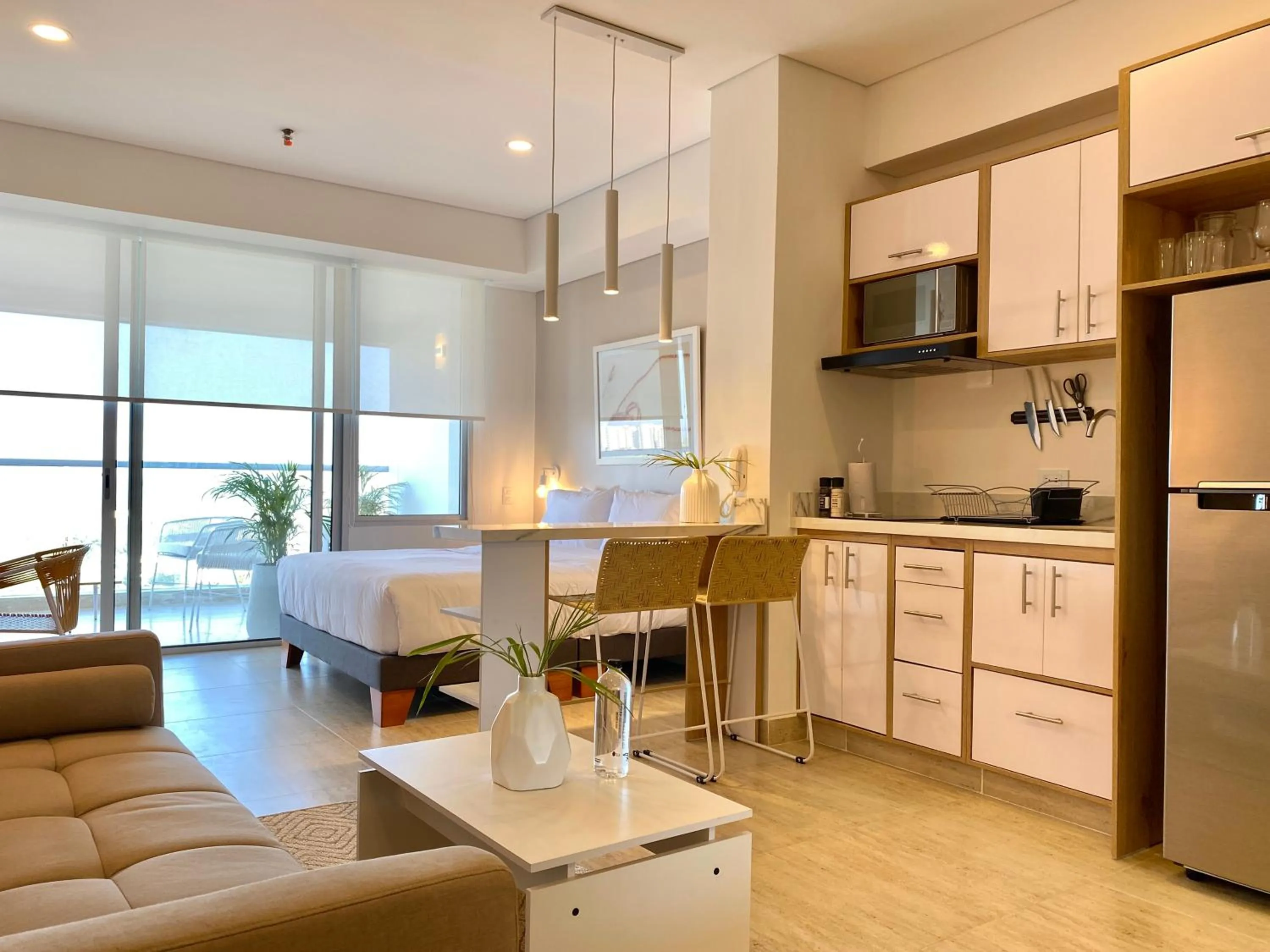 Dining area in Wynwood Cartagena Beach