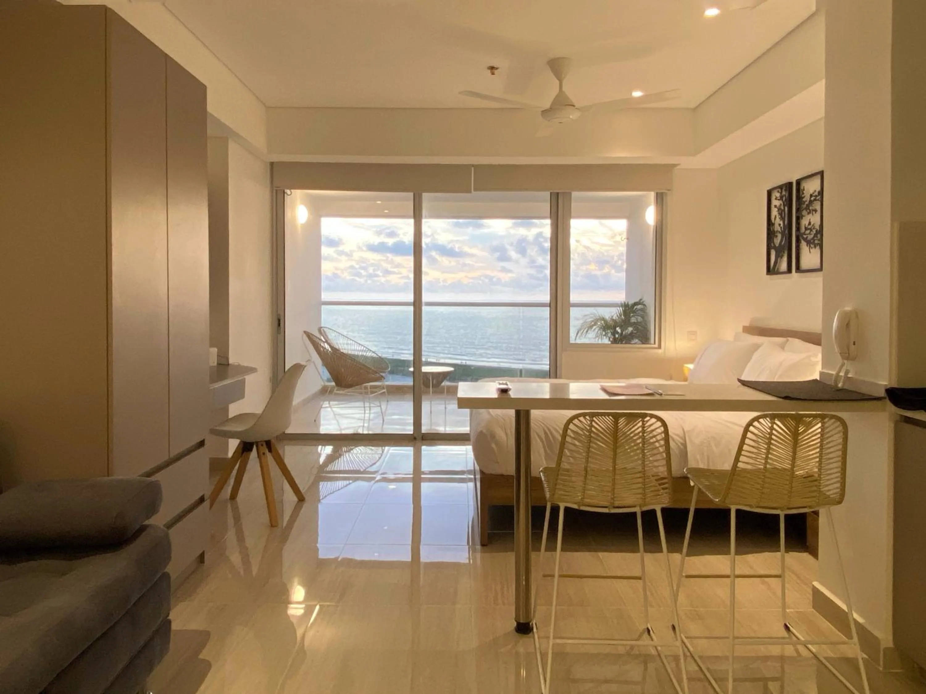 Bedroom, Bed in Wynwood Cartagena Beach