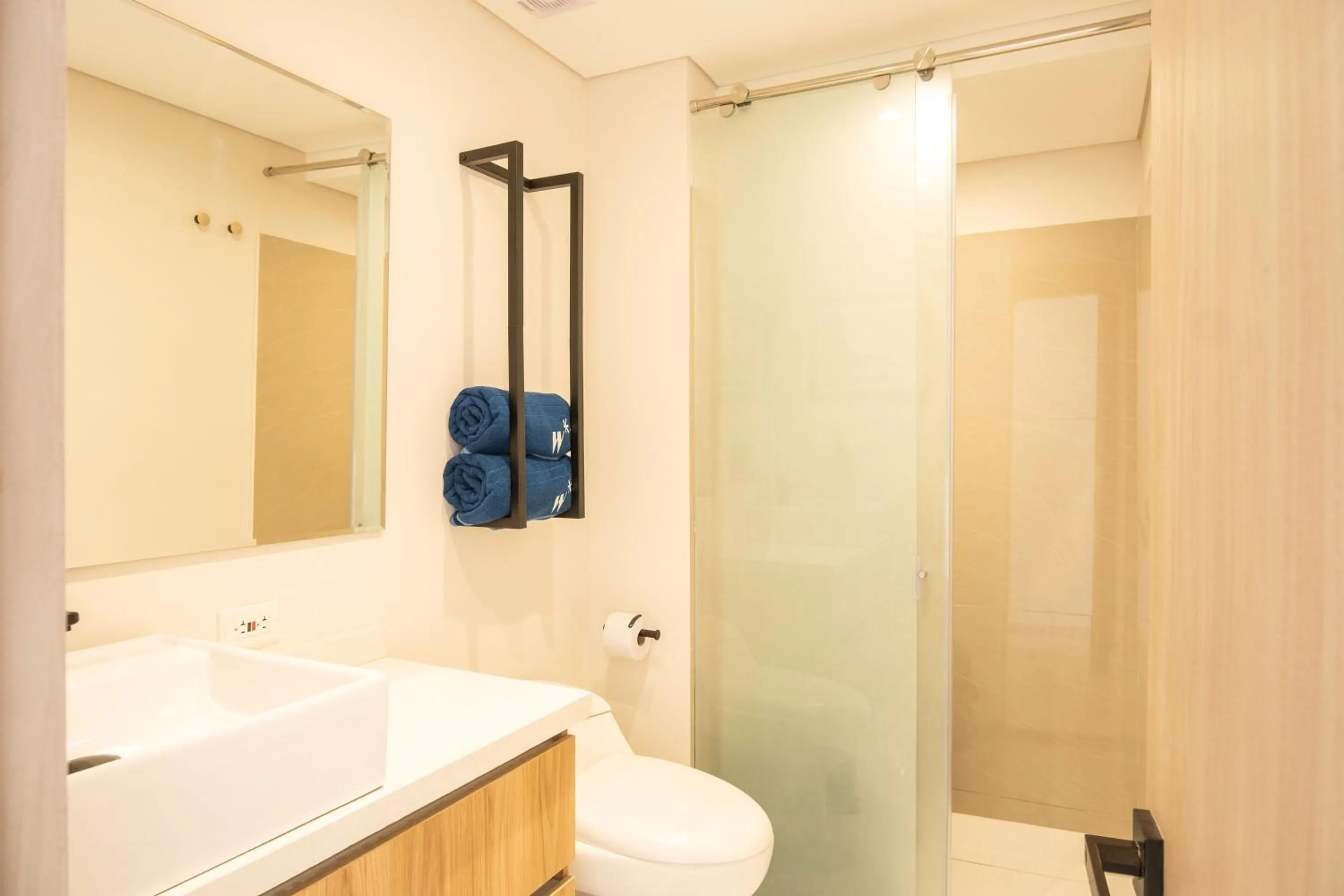 Shower in Wynwood Cartagena Beach
