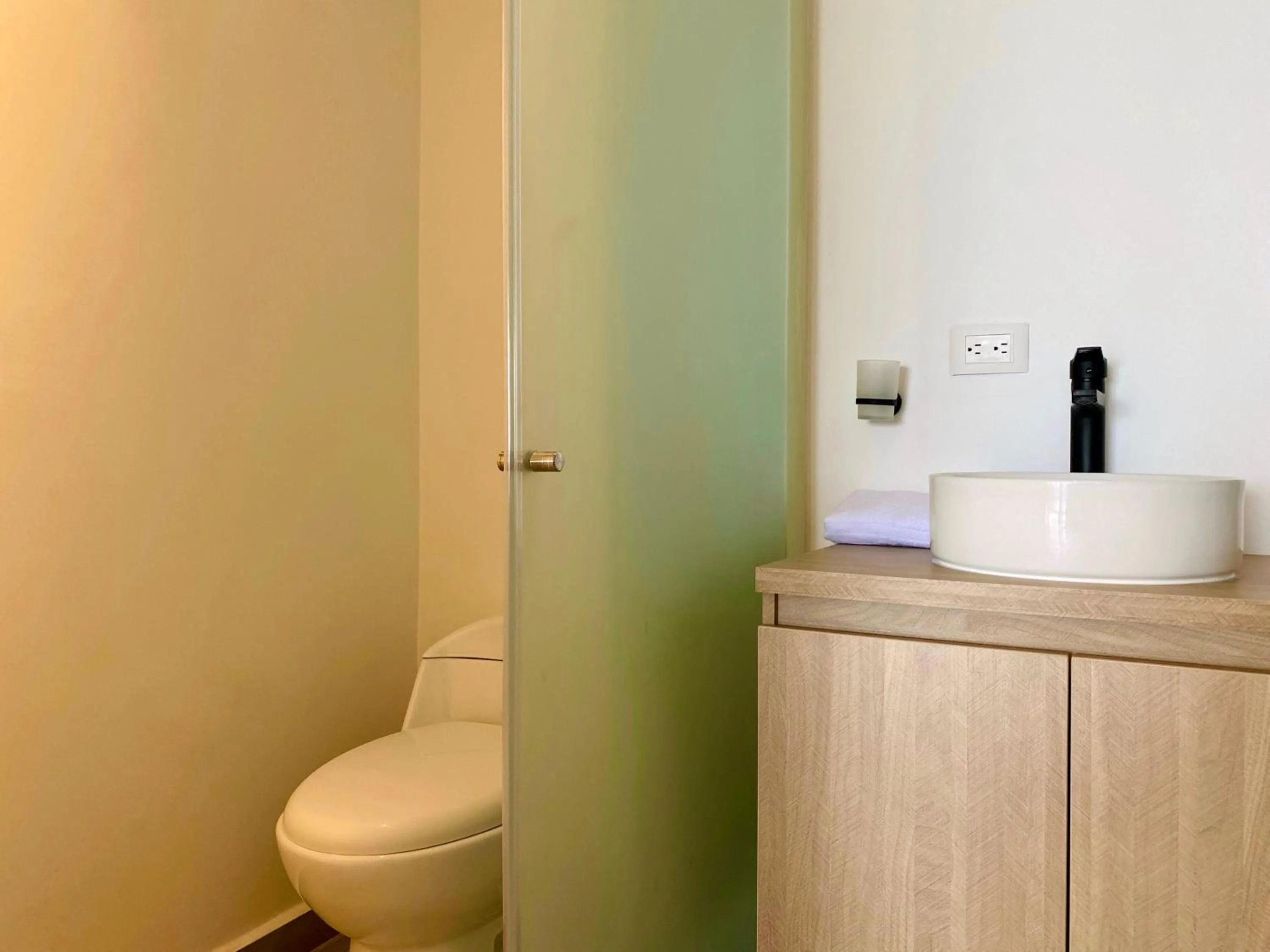 Bathroom in Wynwood Cartagena Beach