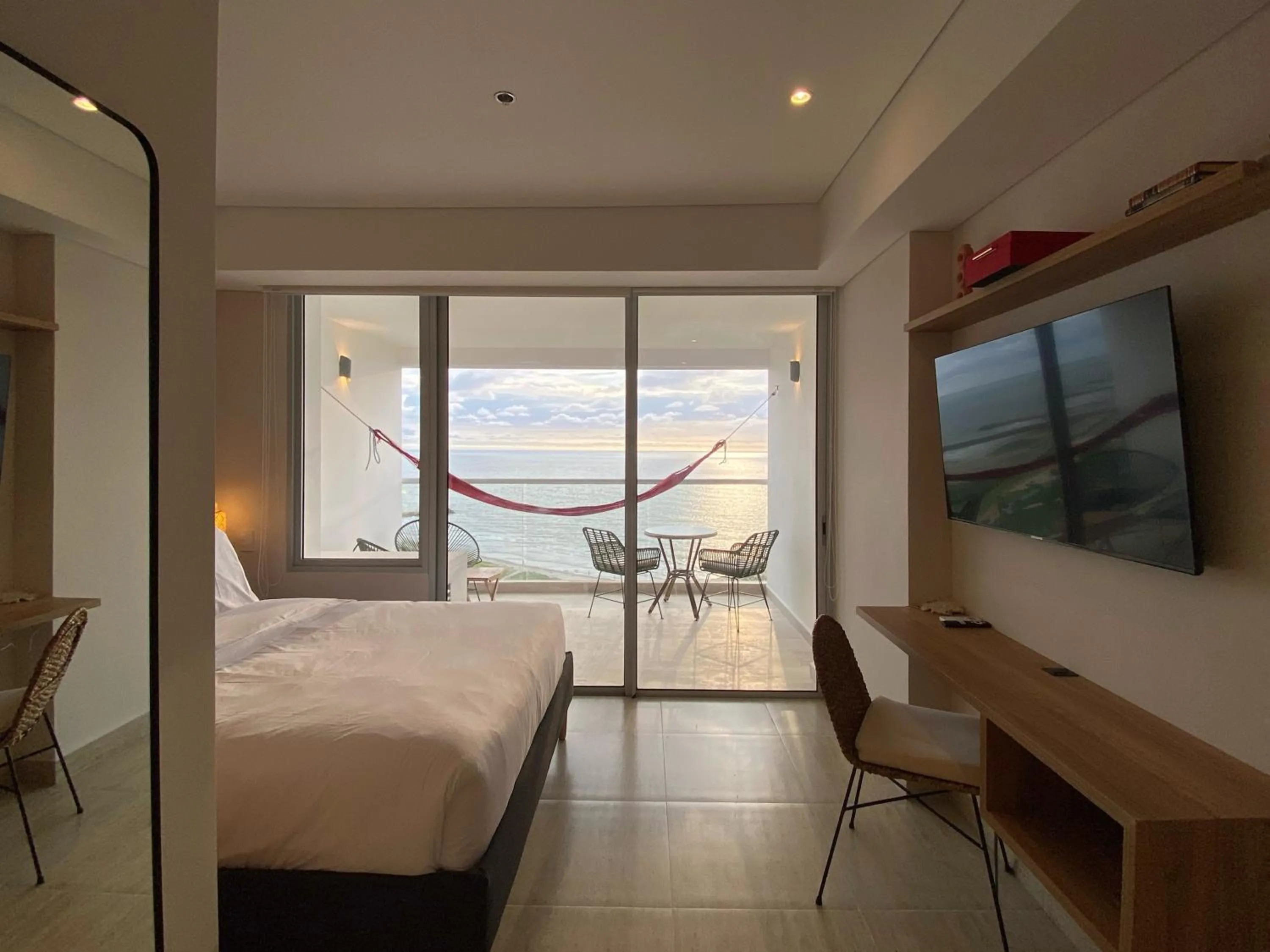 Bedroom, Bed in Wynwood Cartagena Beach