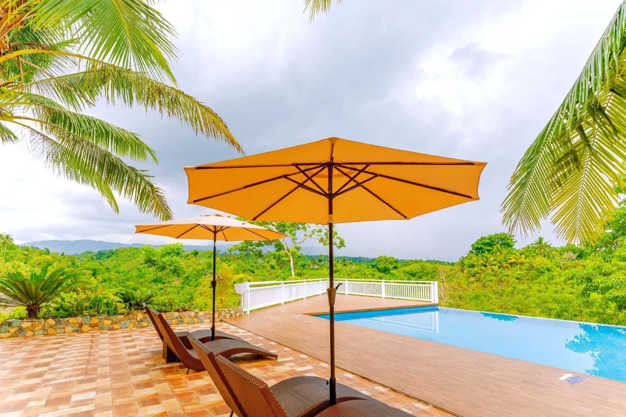 Pool view in Fazenda De Faburada Eco-Mountain Resort by Hiverooms Pool view in Fazenda De Faburada Eco-Mountain Resort by Hiverooms