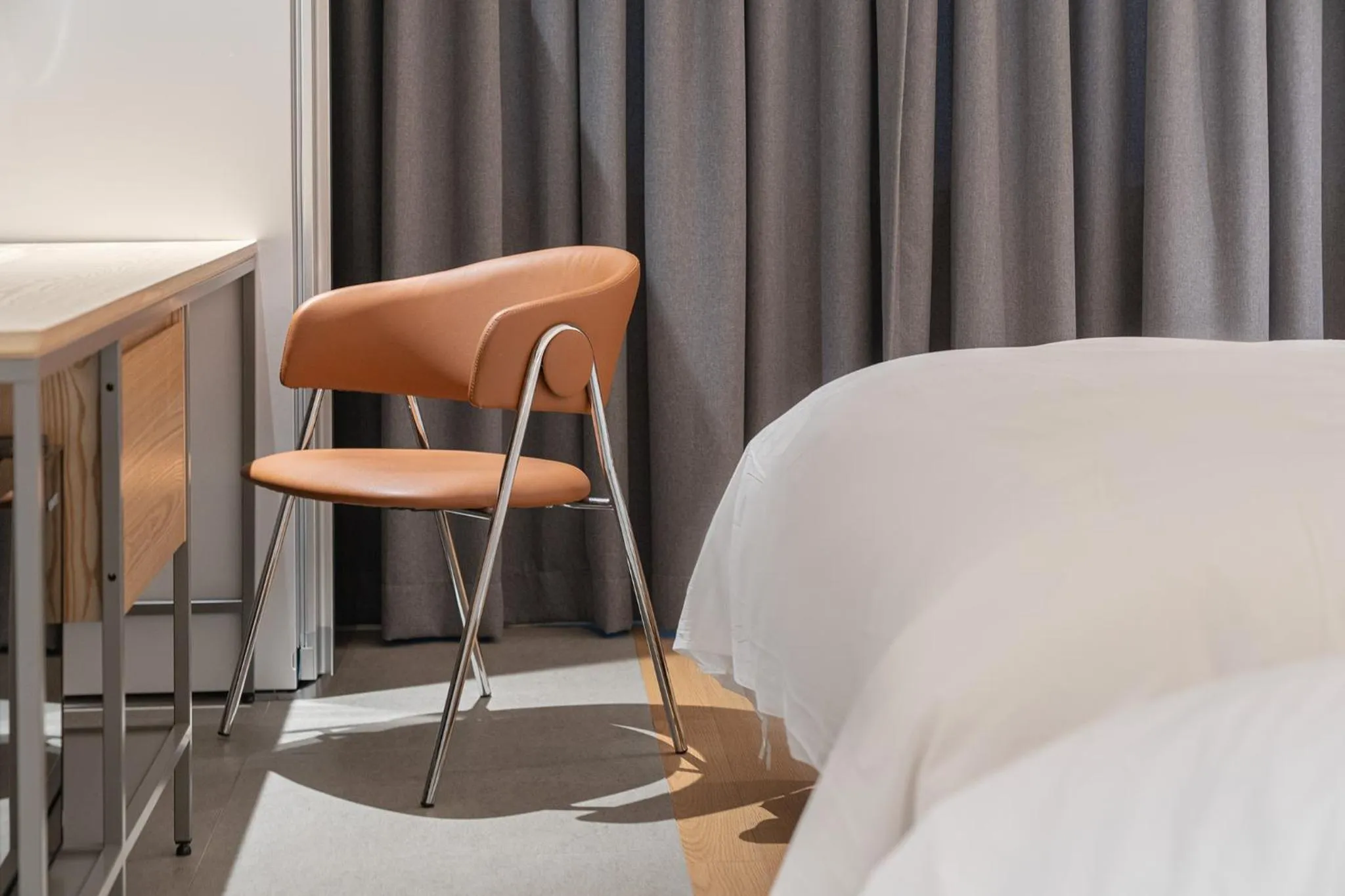 Seating area, Bed in Siheung Brown Dot Jeongwang