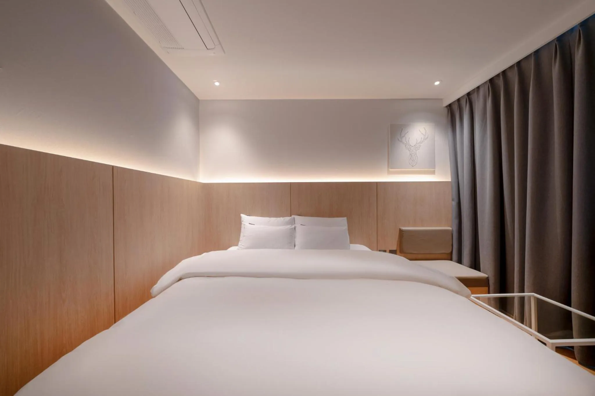 Bed in Siheung Brown Dot Jeongwang