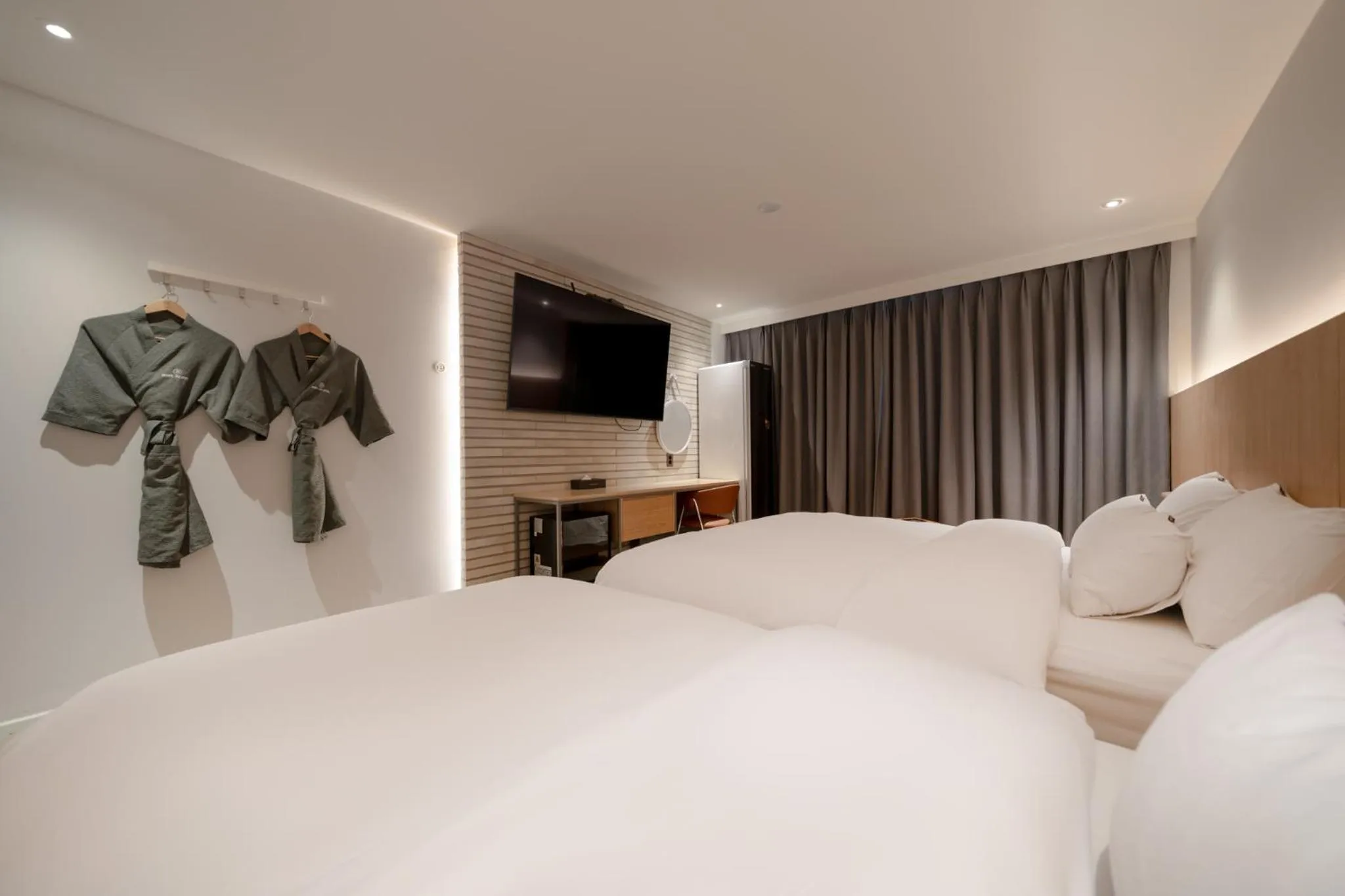 Bed in Siheung Brown Dot Jeongwang