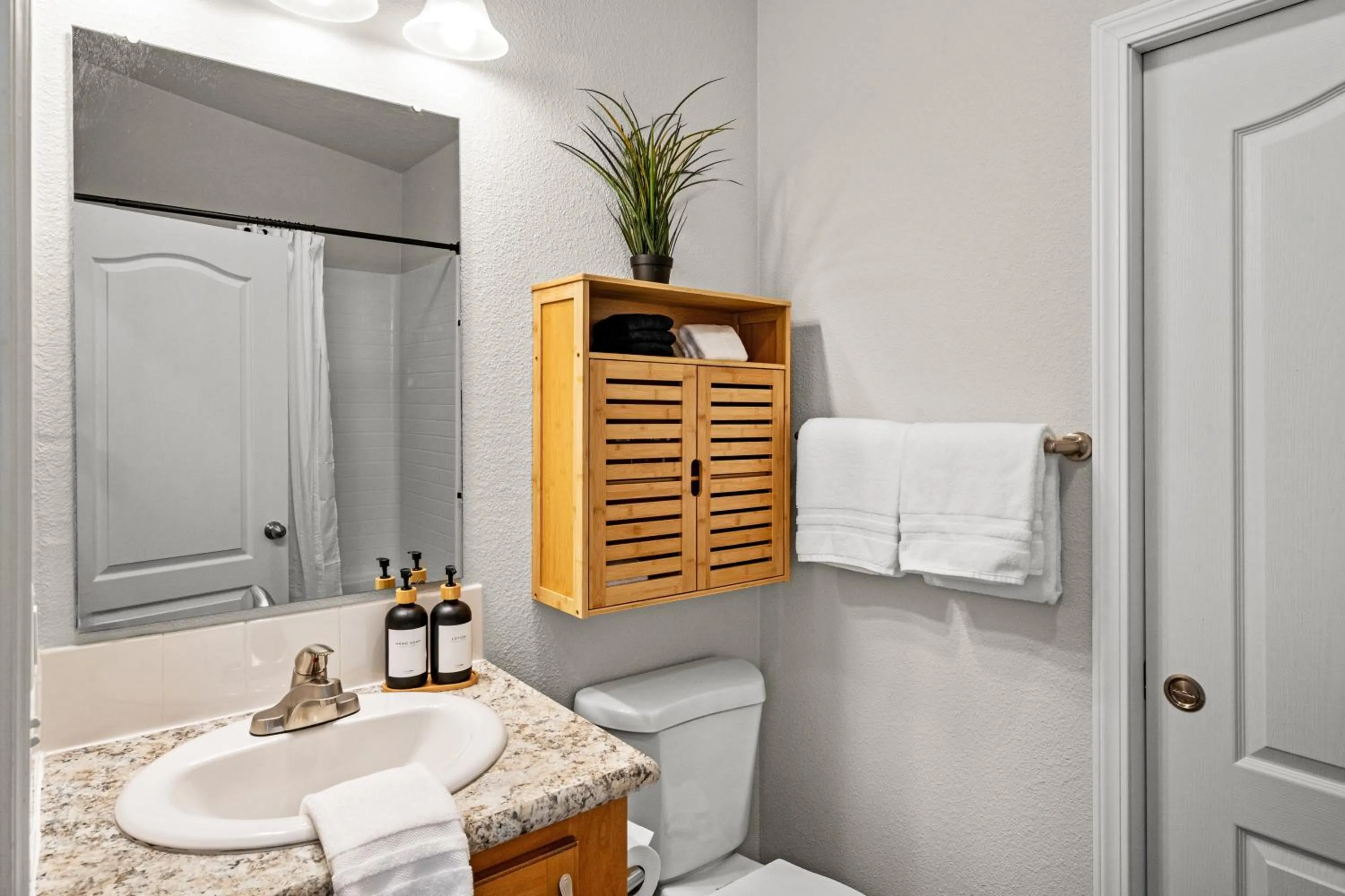 Toilet in Hidden Pines
