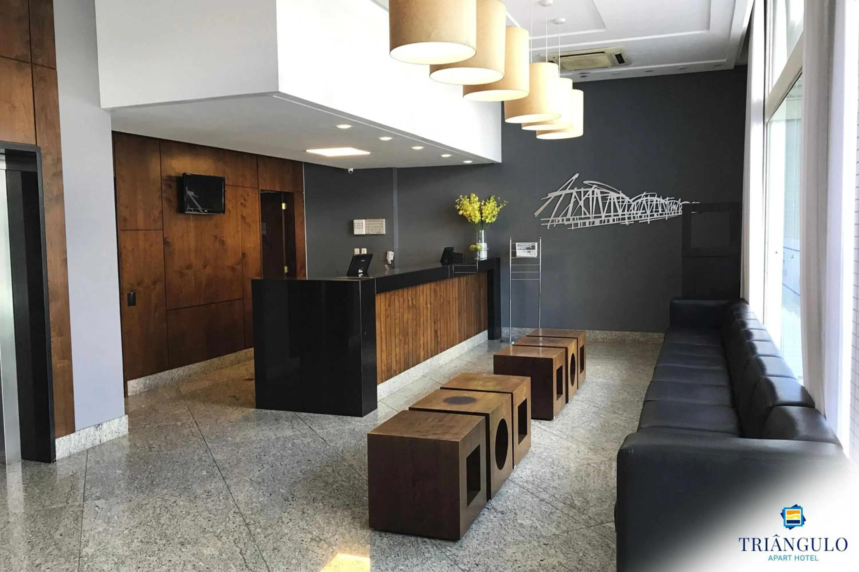 Lobby or reception in Triângulo Apart Hotel