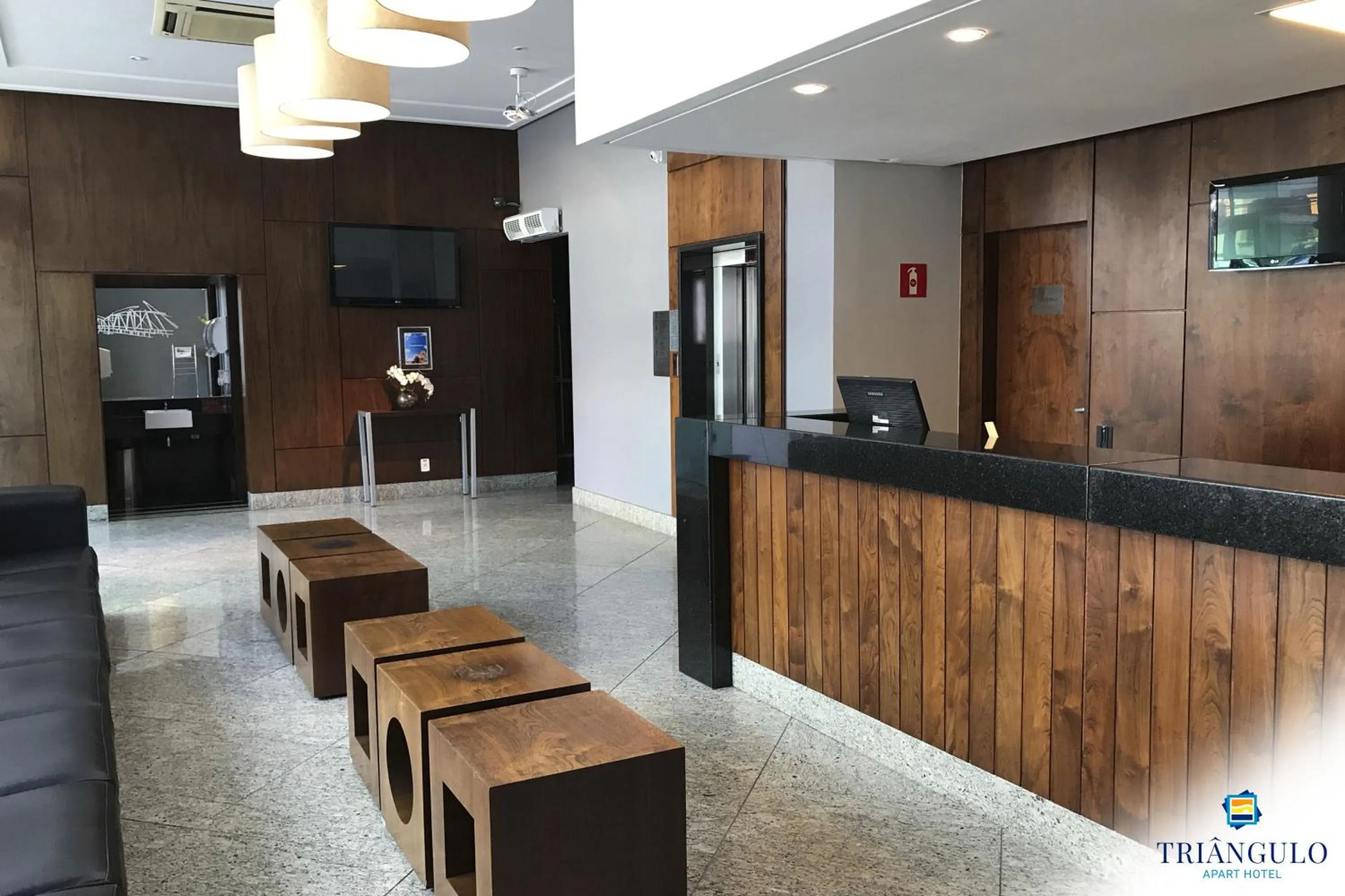 Lobby or reception in Triângulo Apart Hotel