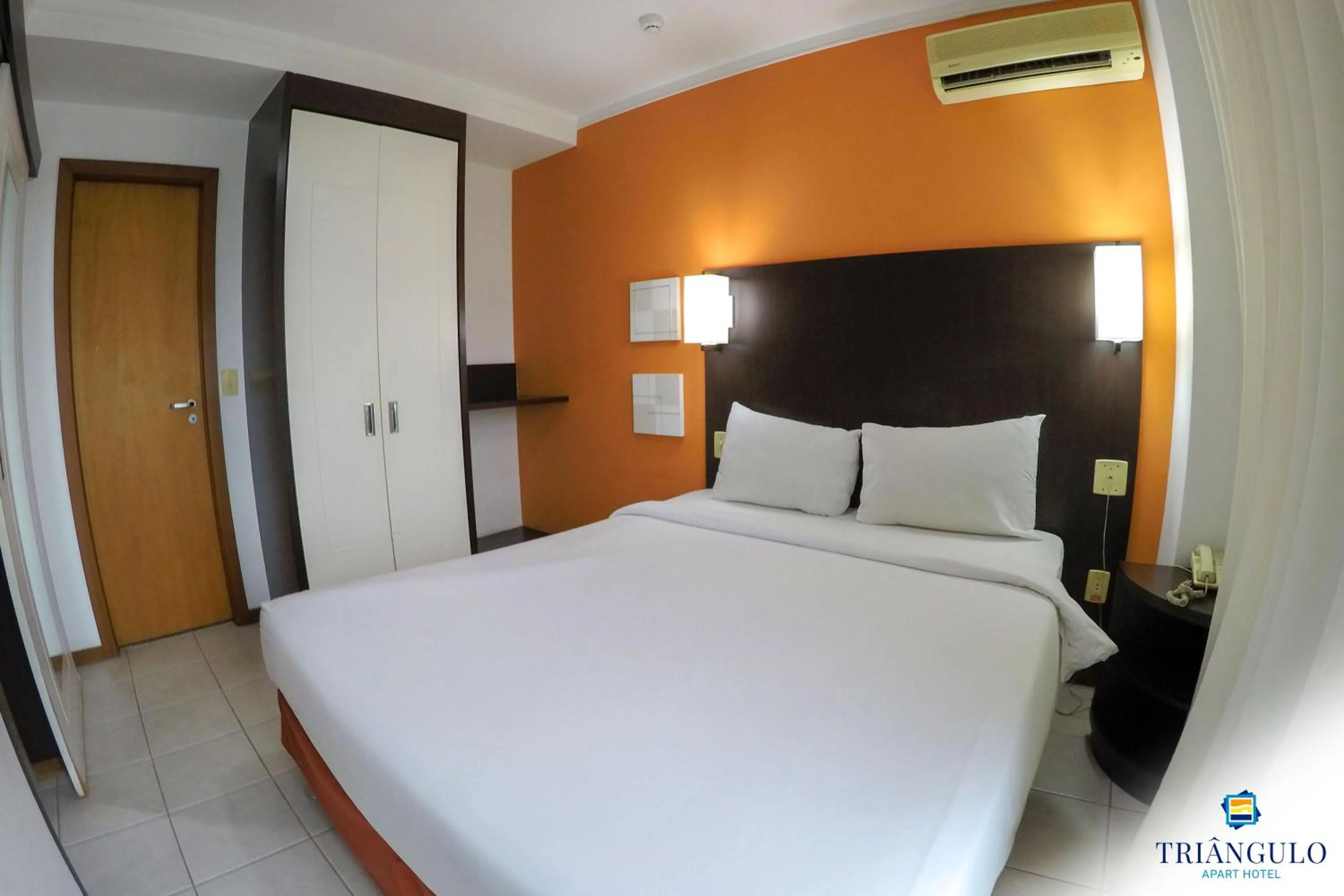 Bedroom, Bed in Triângulo Apart Hotel