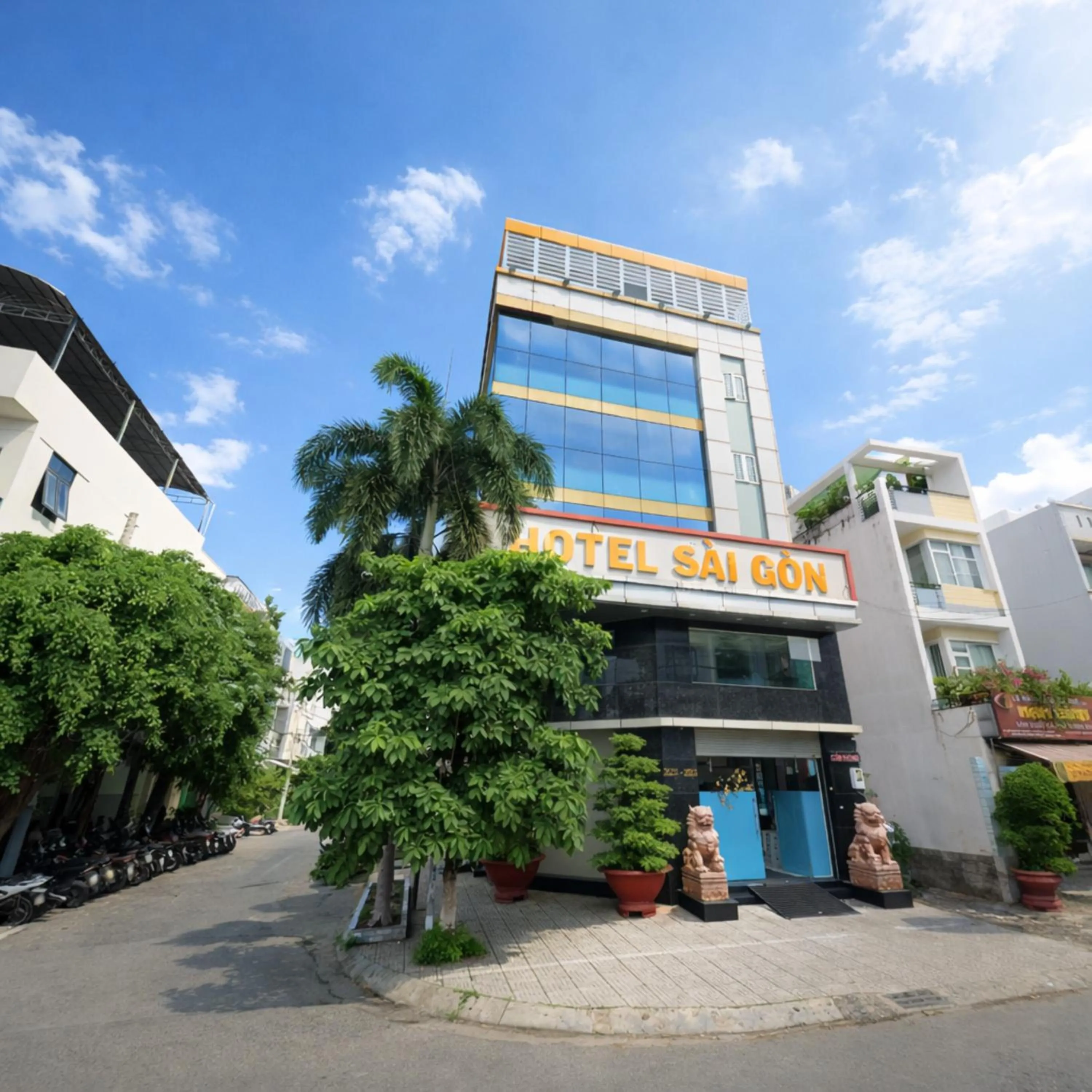 Property building in Sài Gòn Hotel Bình Tân