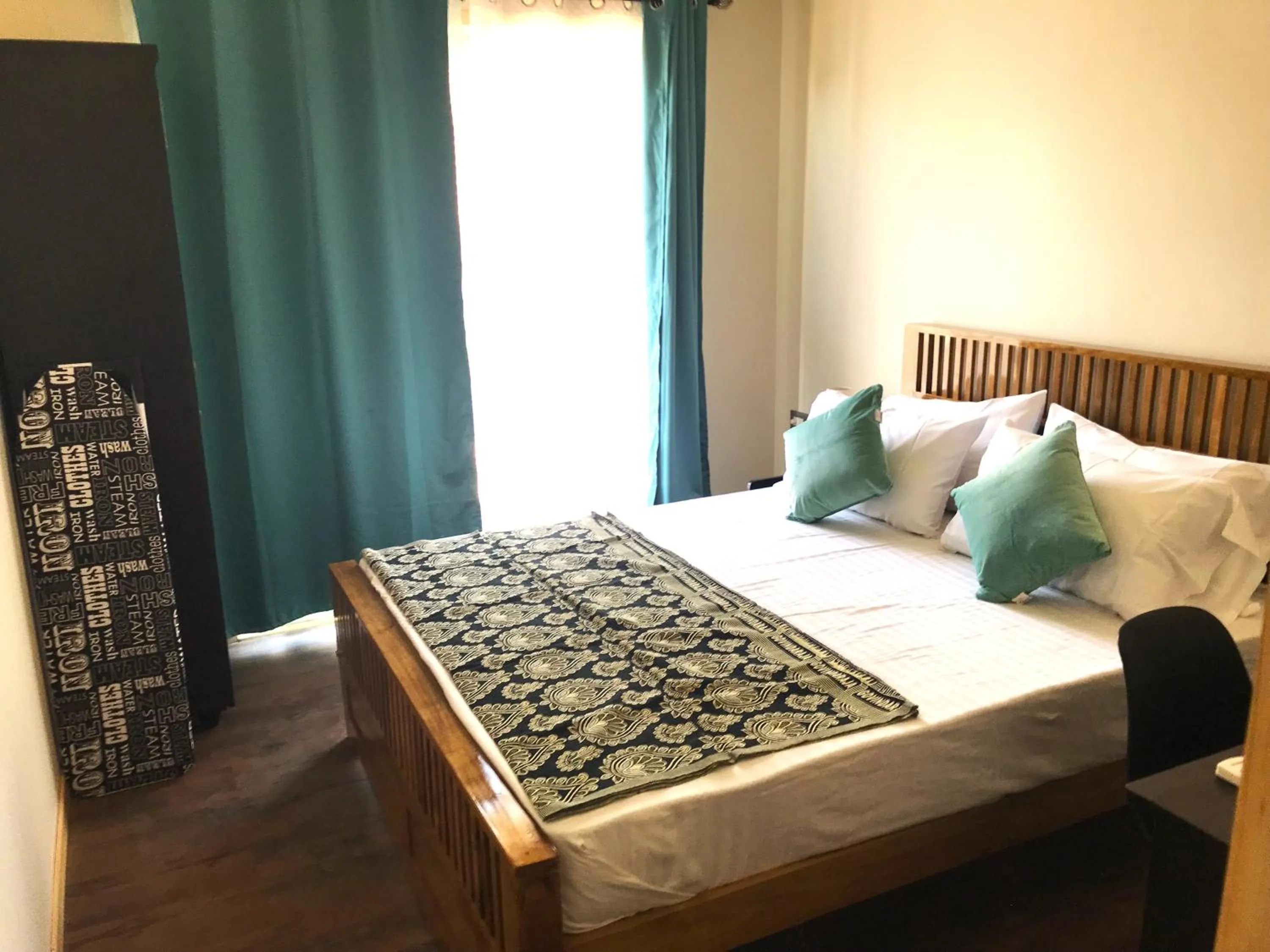 Bed in Chan Beach Resort & Hotel