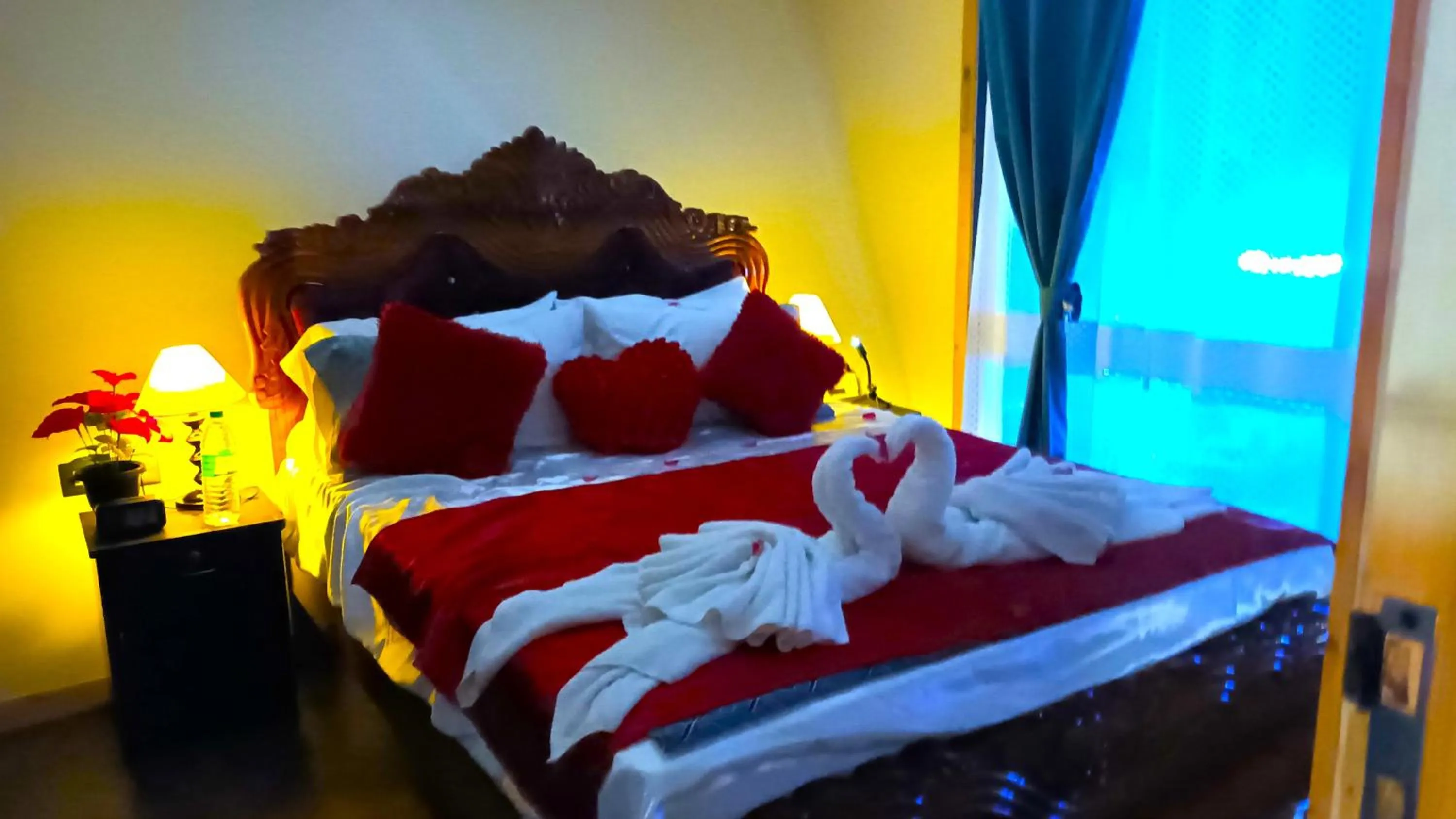 Bed in Chan Beach Resort & Hotel