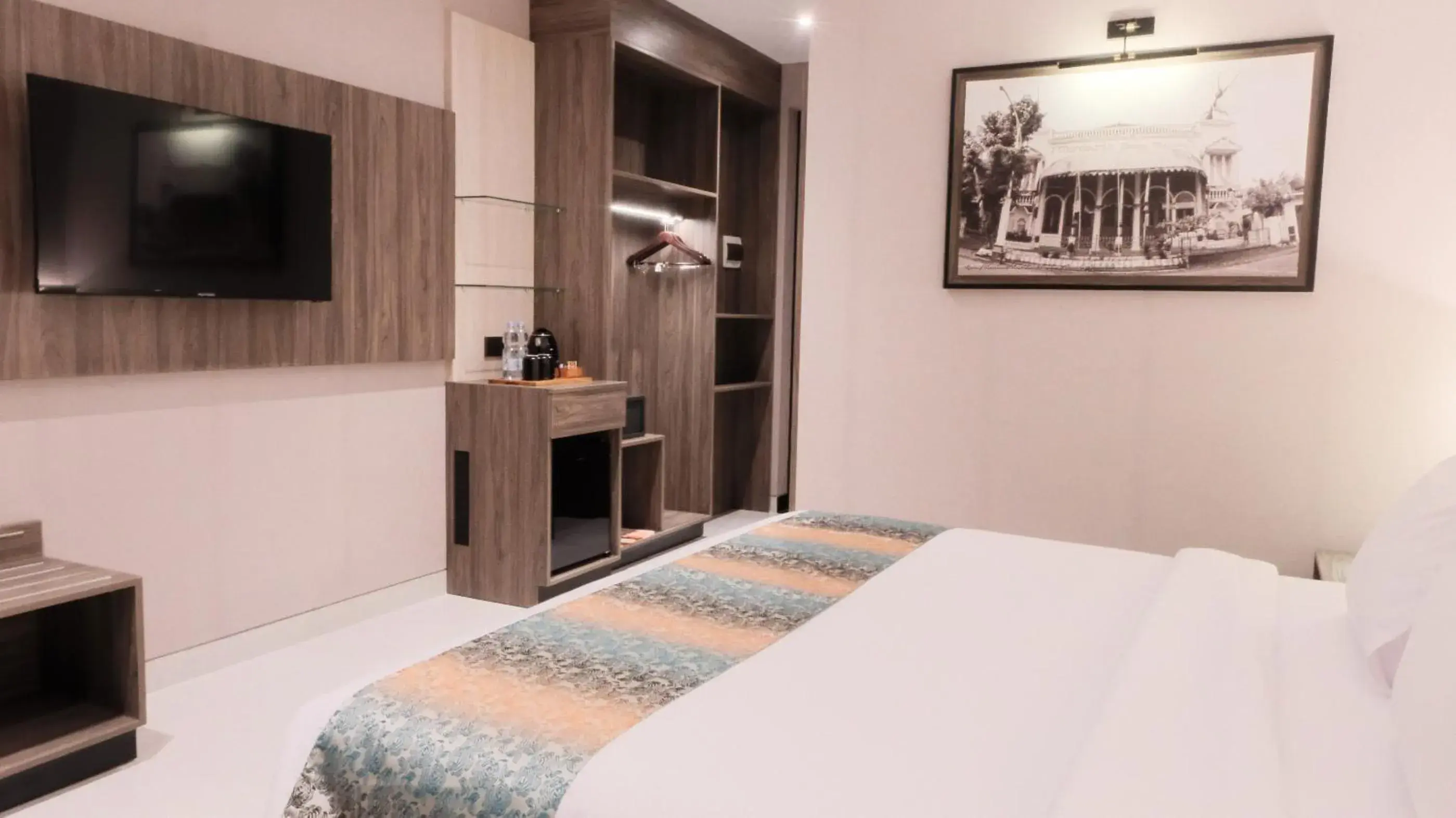 Bed in Eno Front One Hotel Semarang Bed in Eno Front One Hotel Semarang