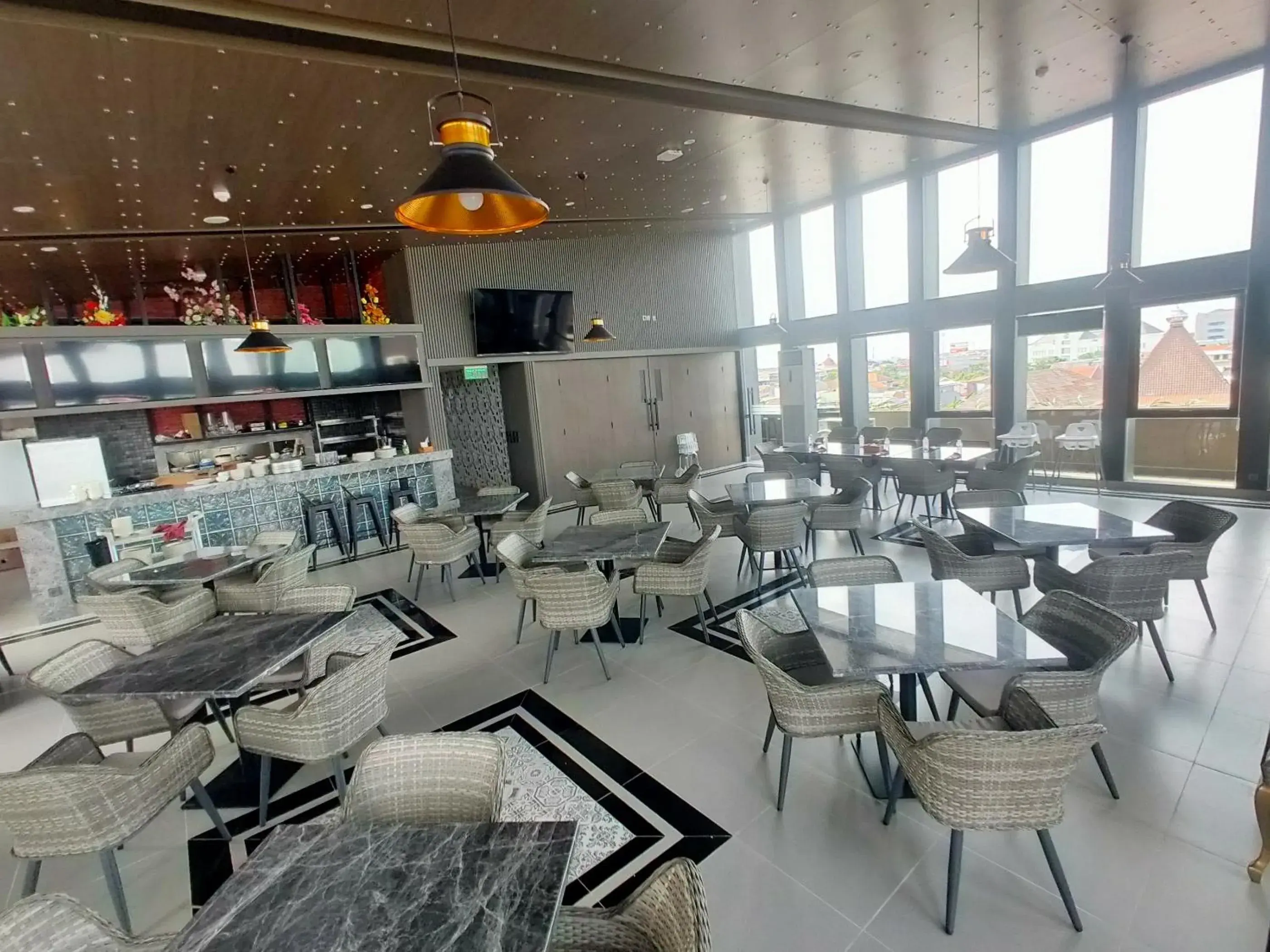 Restaurant/places to eat in Eno Front One Hotel Semarang Restaurant/places to eat in Eno Front One Hotel Semarang