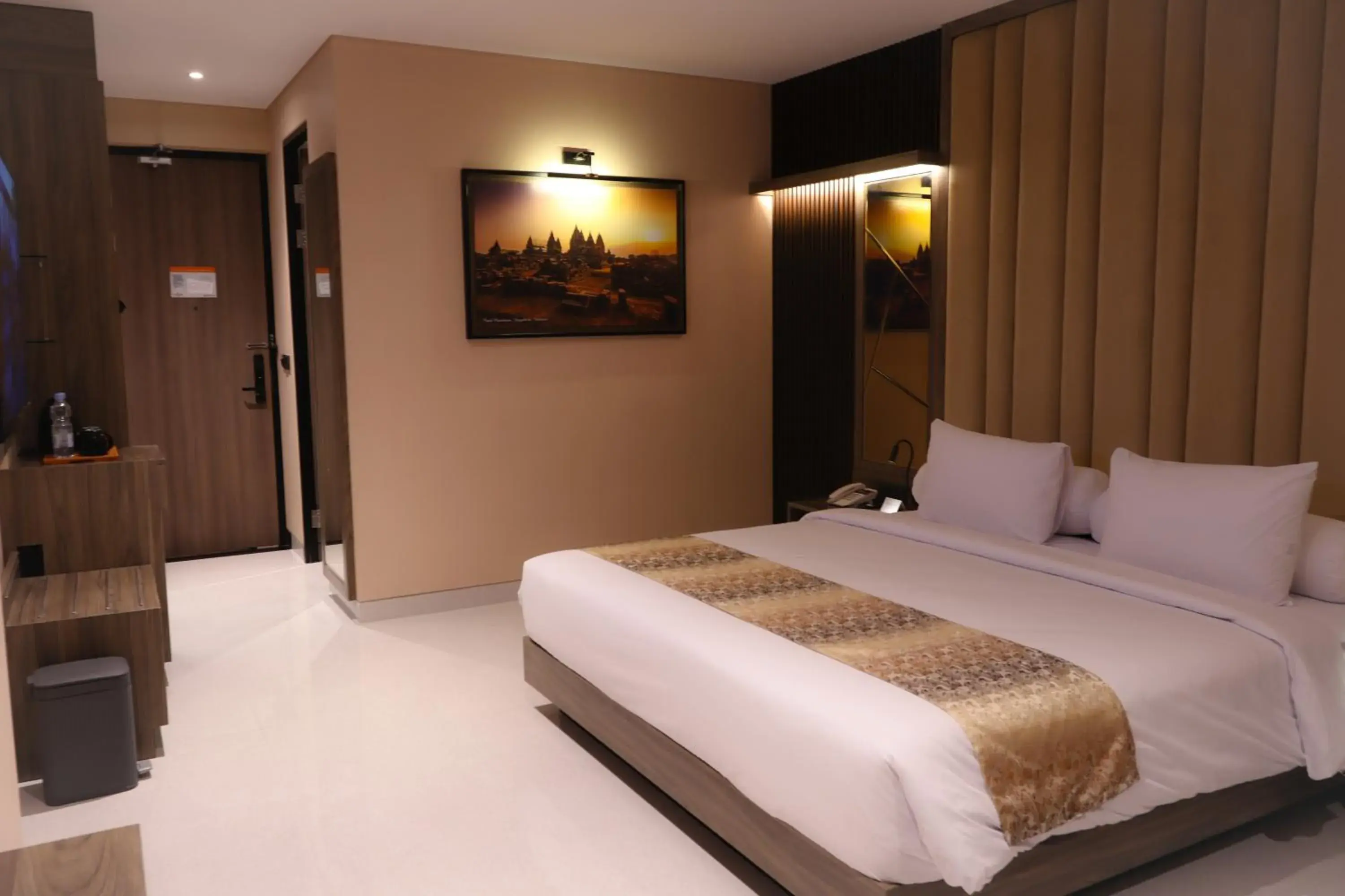 Bed in Eno Front One Hotel Semarang Bed in Eno Front One Hotel Semarang