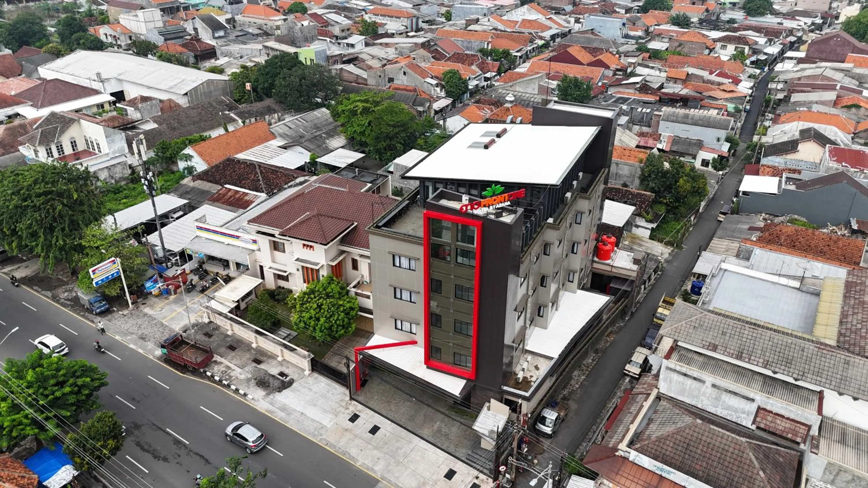 Property building in Eno Front One Hotel Semarang