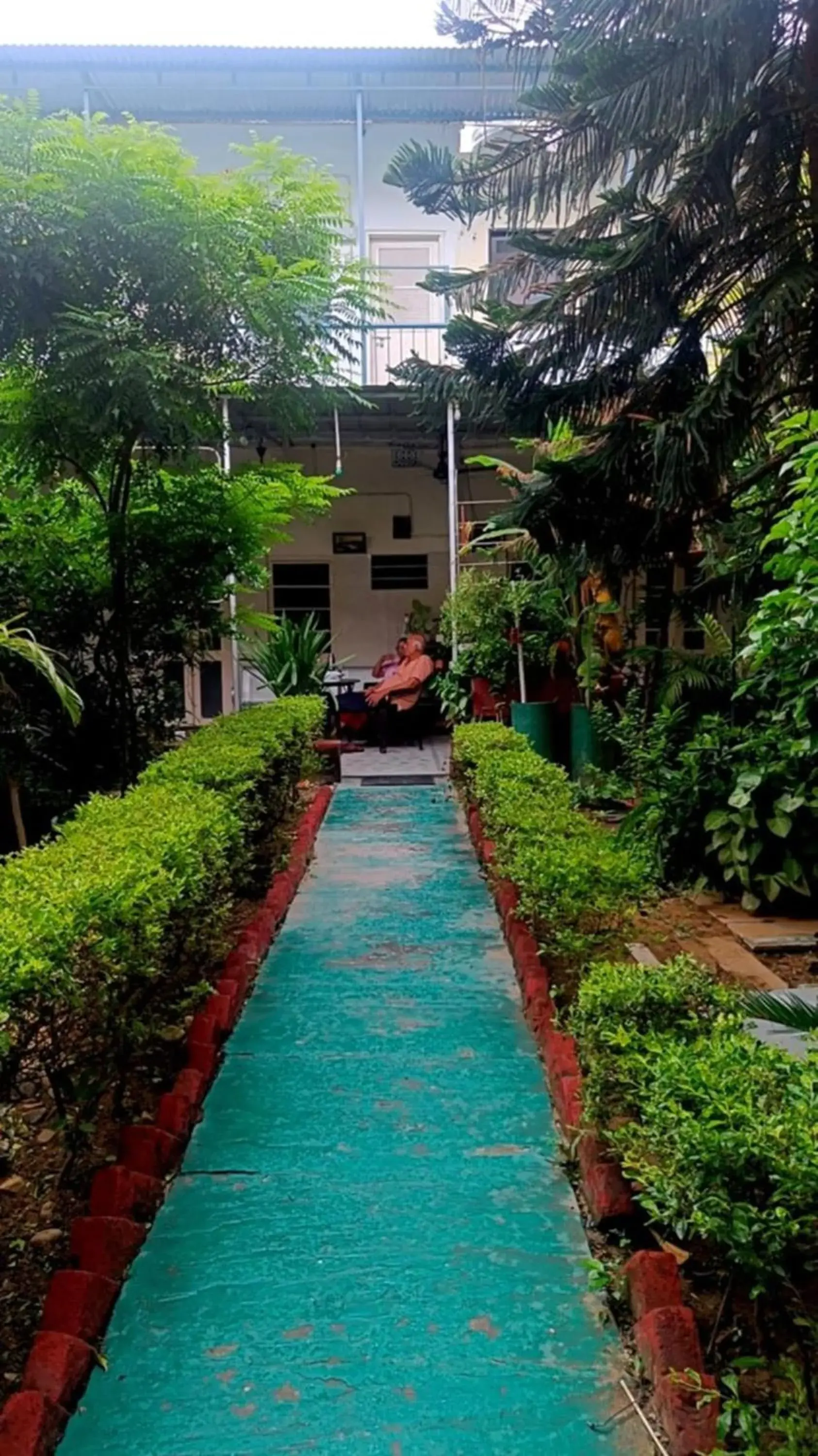 Property building in Homestay Urmil Basant Property building in Homestay Urmil Basant