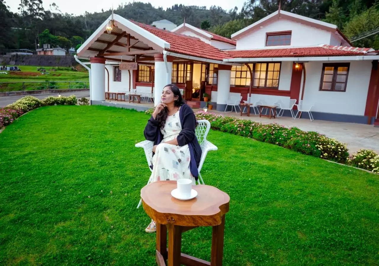 Property building in Lauriston Ooty Town Heritage Bungalow by VOYE HOMES Property building in Lauriston Ooty Town Heritage Bungalow by VOYE HOMES