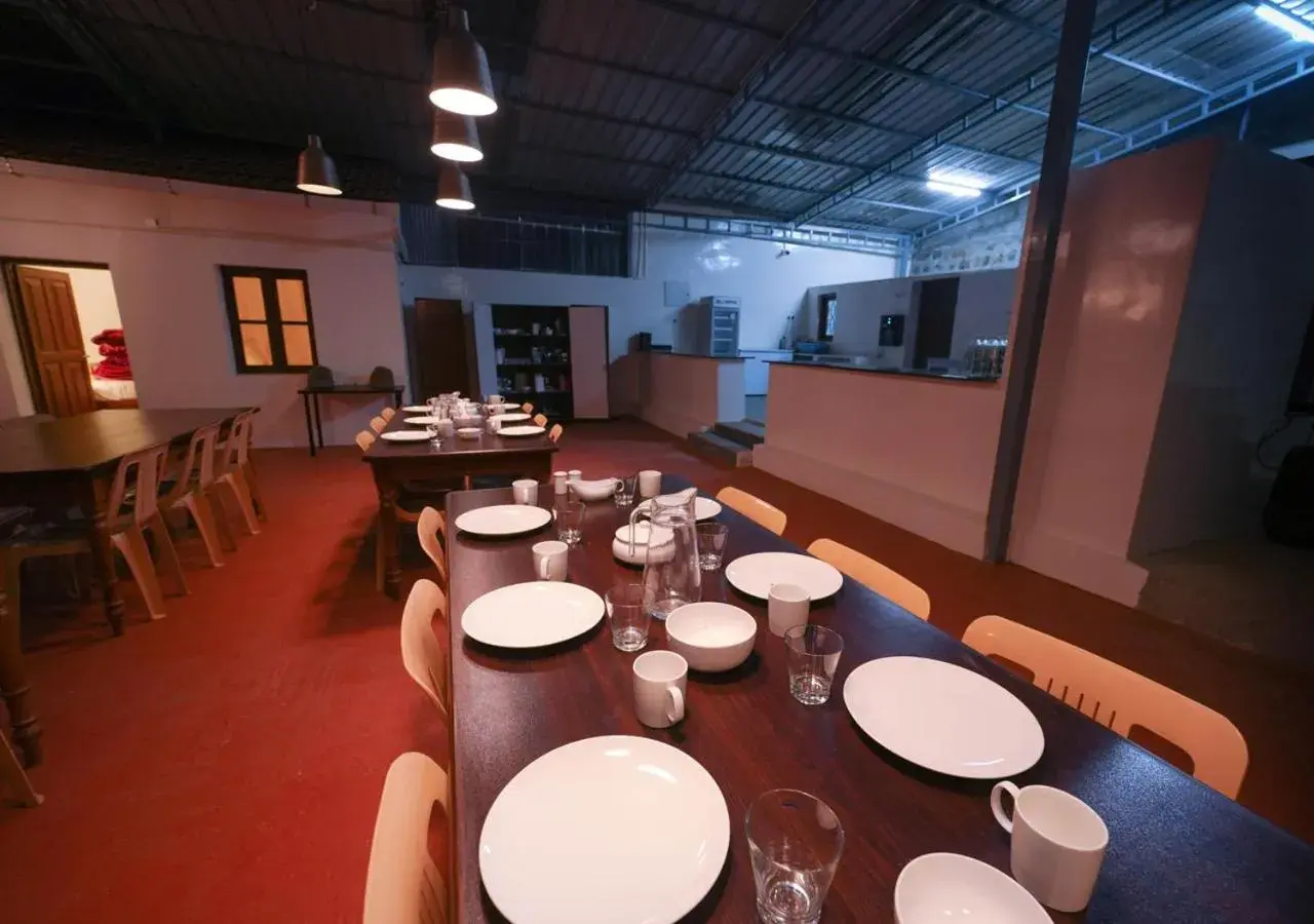 Restaurant/places to eat in Lauriston Ooty Town Heritage Bungalow by VOYE HOMES Restaurant/places to eat in Lauriston Ooty Town Heritage Bungalow by VOYE HOMES