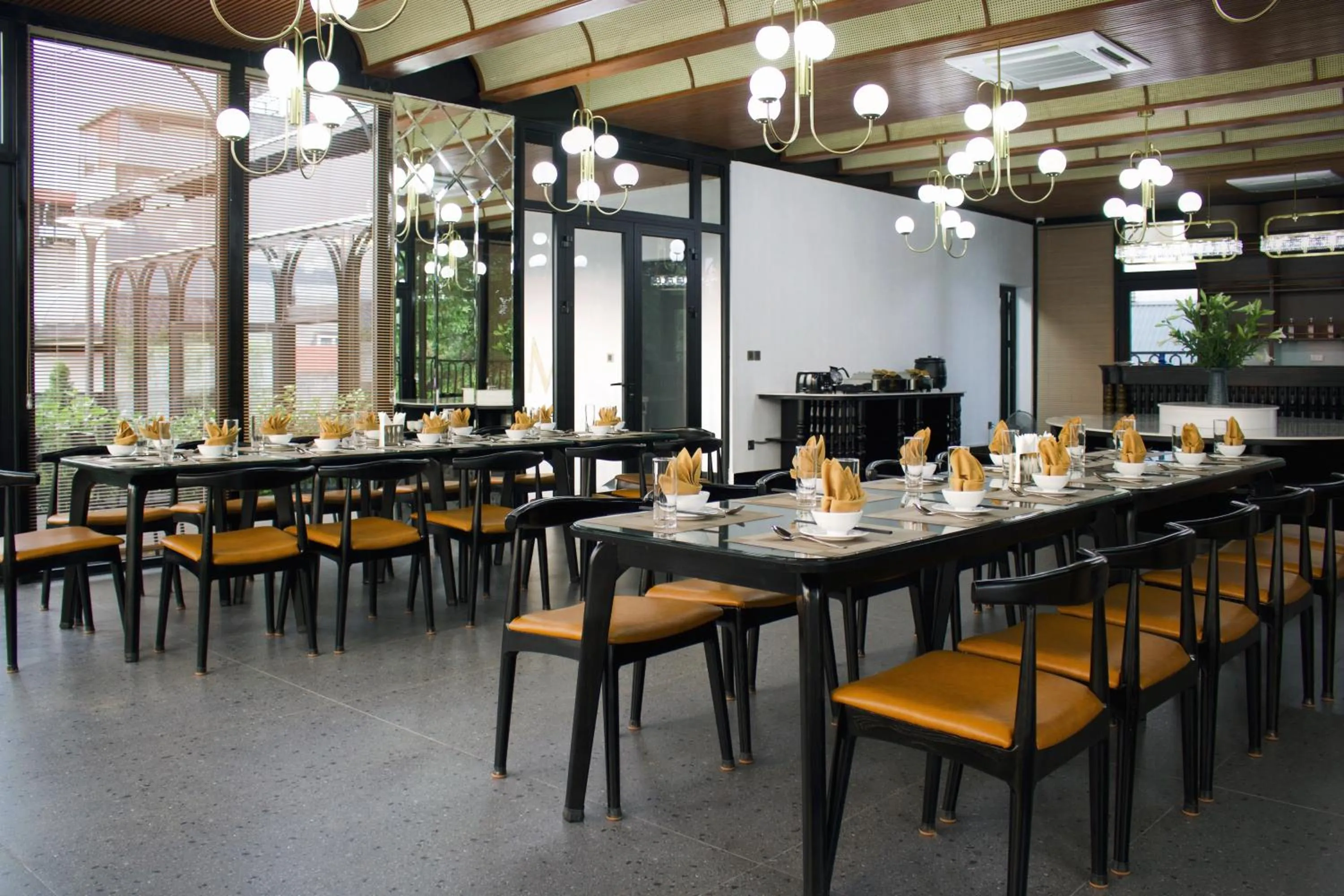 Restaurant/places to eat in Indigen Boutique Hotel Cao Bang