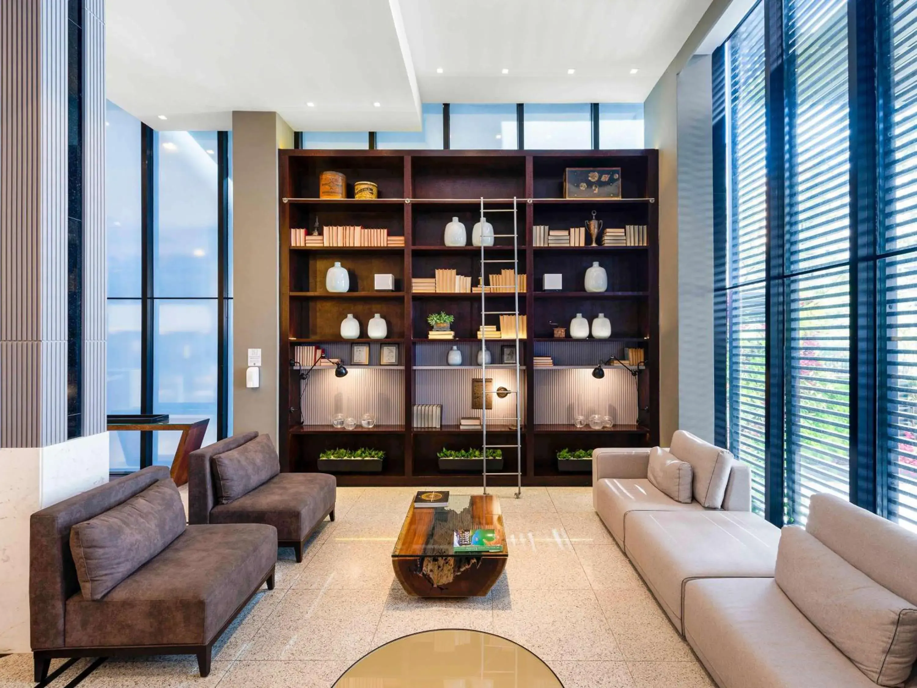 Property building in Mercure Curitiba Batel Property building in Mercure Curitiba Batel