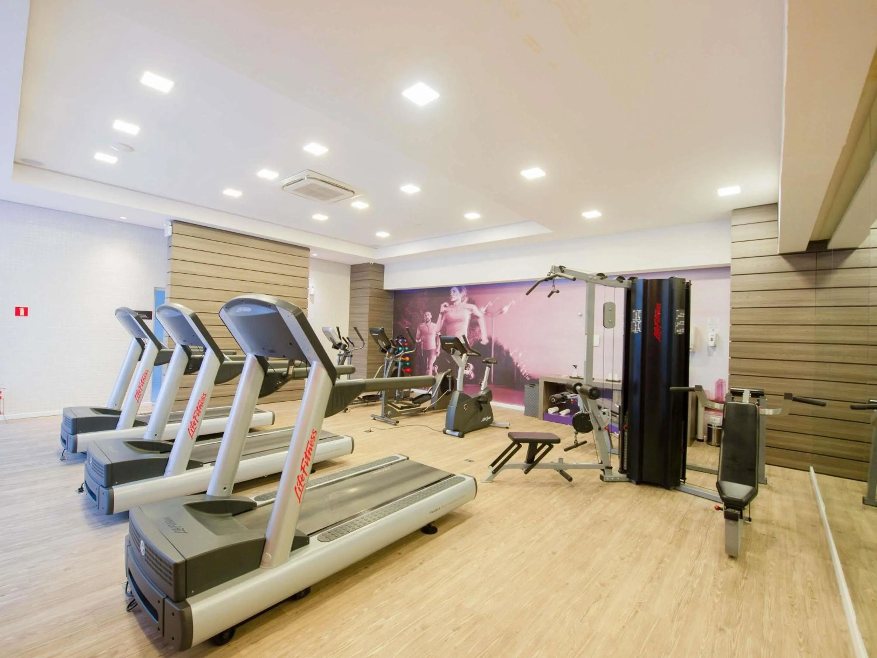 Fitness centre/facilities in Mercure Curitiba Batel