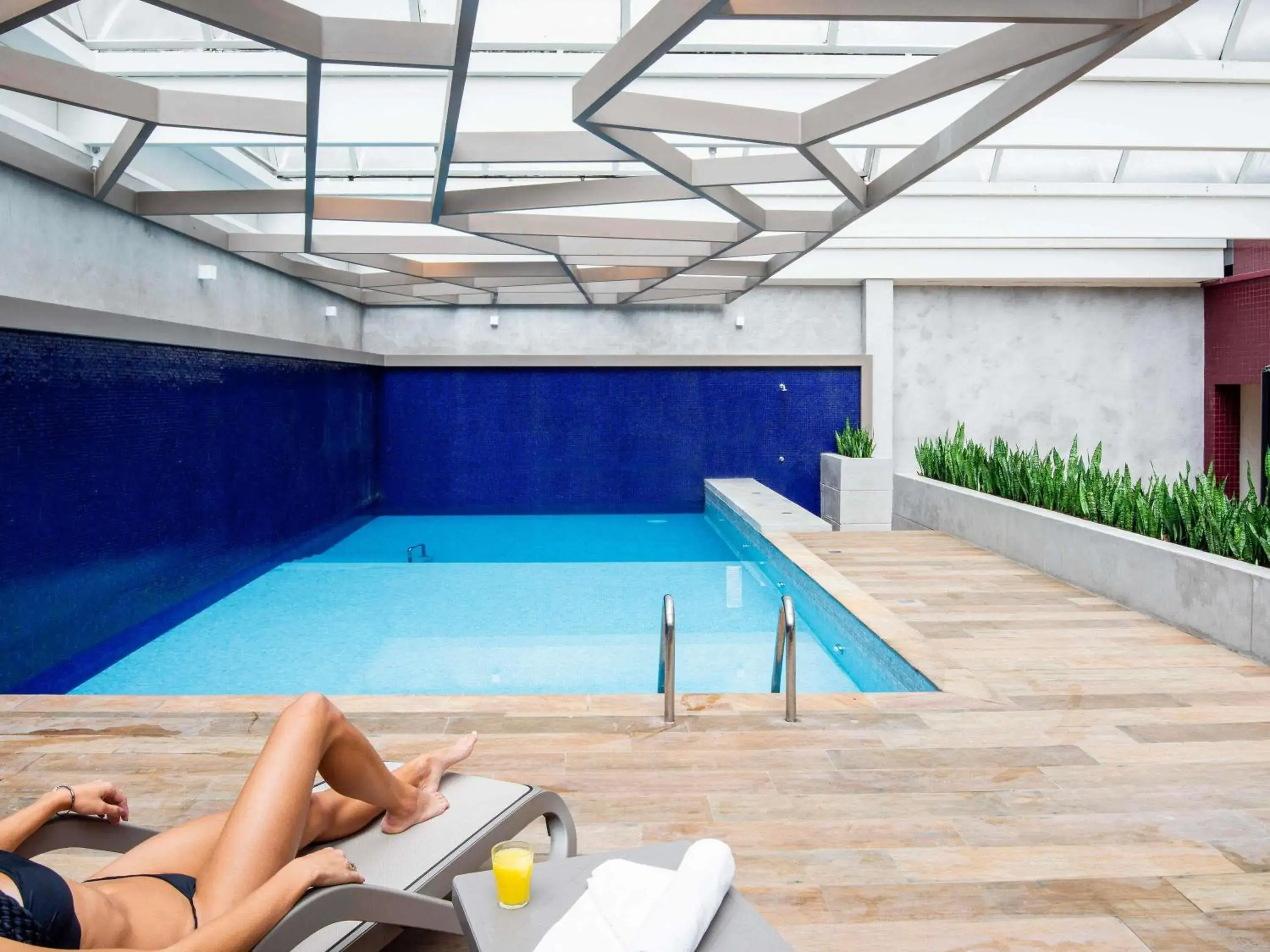 Property building in Mercure Curitiba Batel Property building in Mercure Curitiba Batel