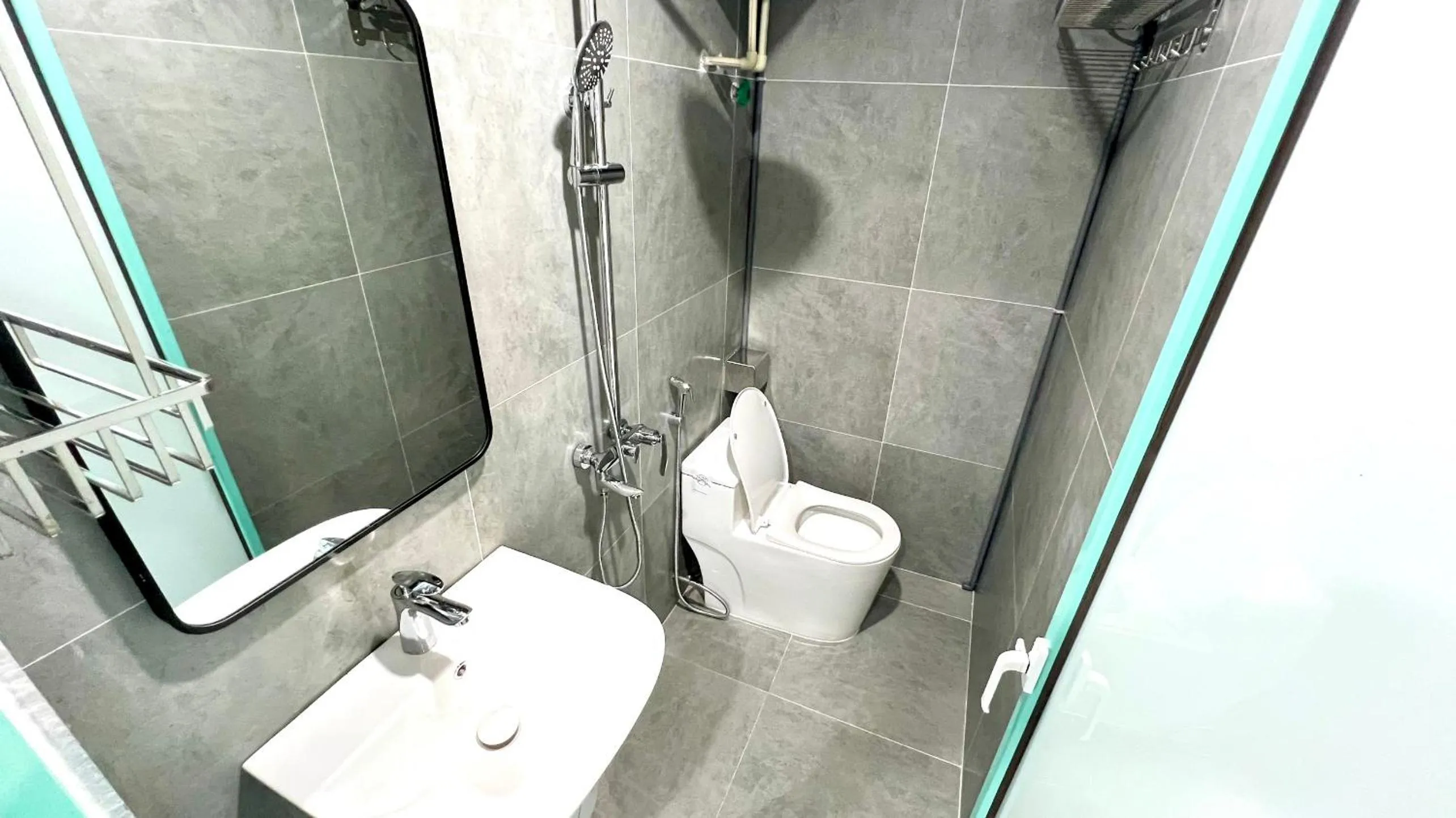 Toilet in Era Apartment Cat Linh