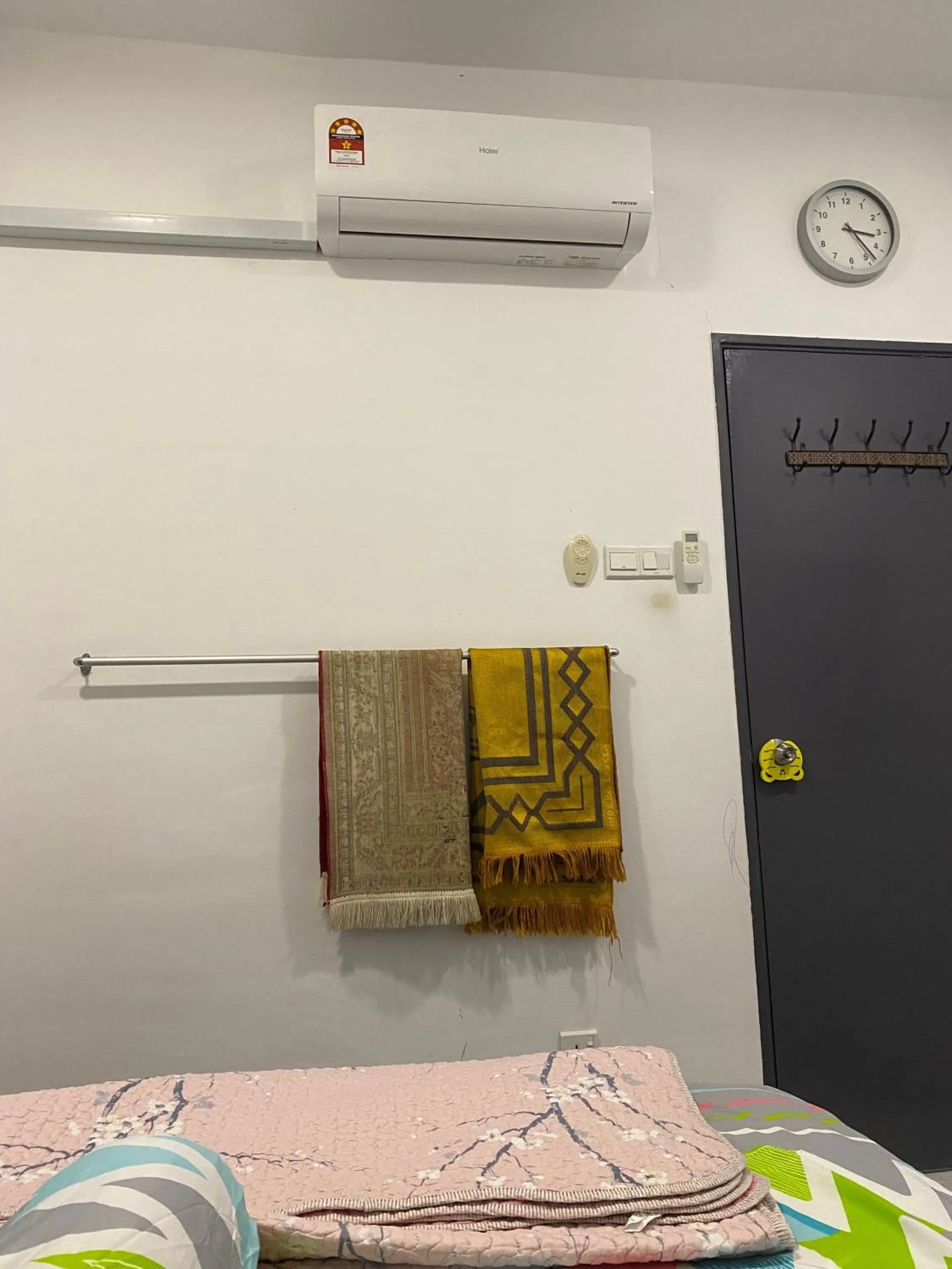 Bedroom, Bed in The Comfy Stay