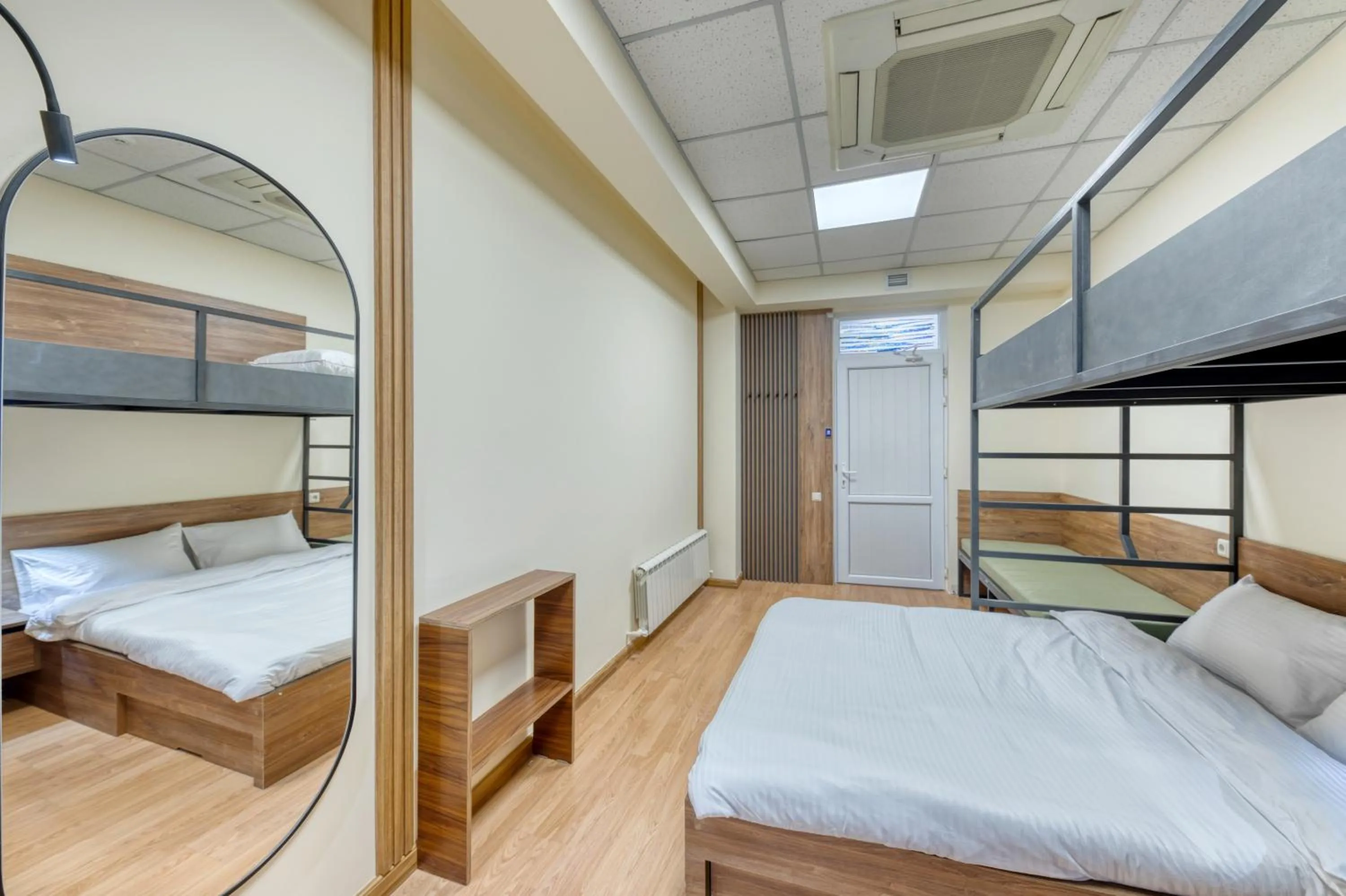 Bed in Tropica Inn Hotel