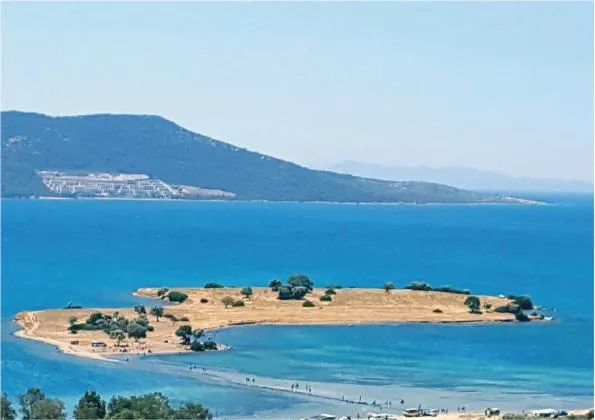 Sea view in White Bay Resort