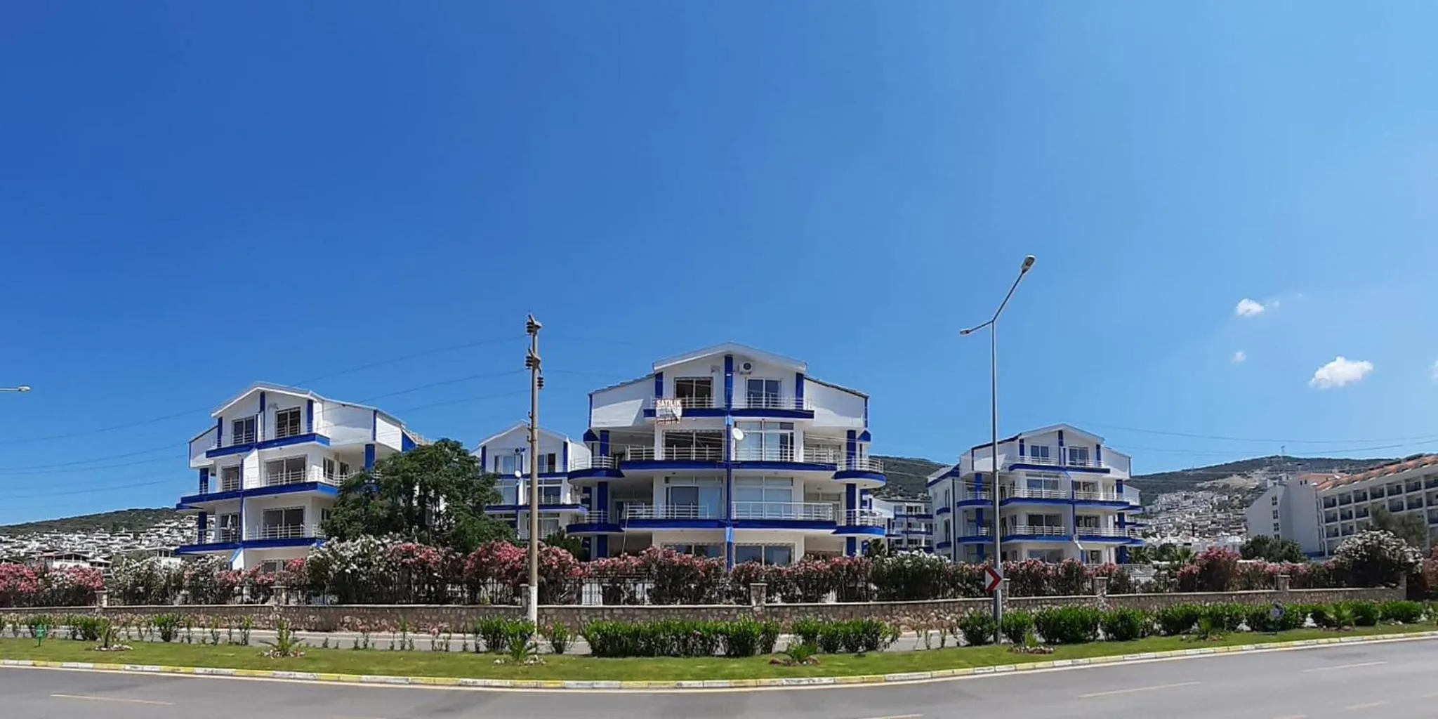 Property building in White Bay Resort